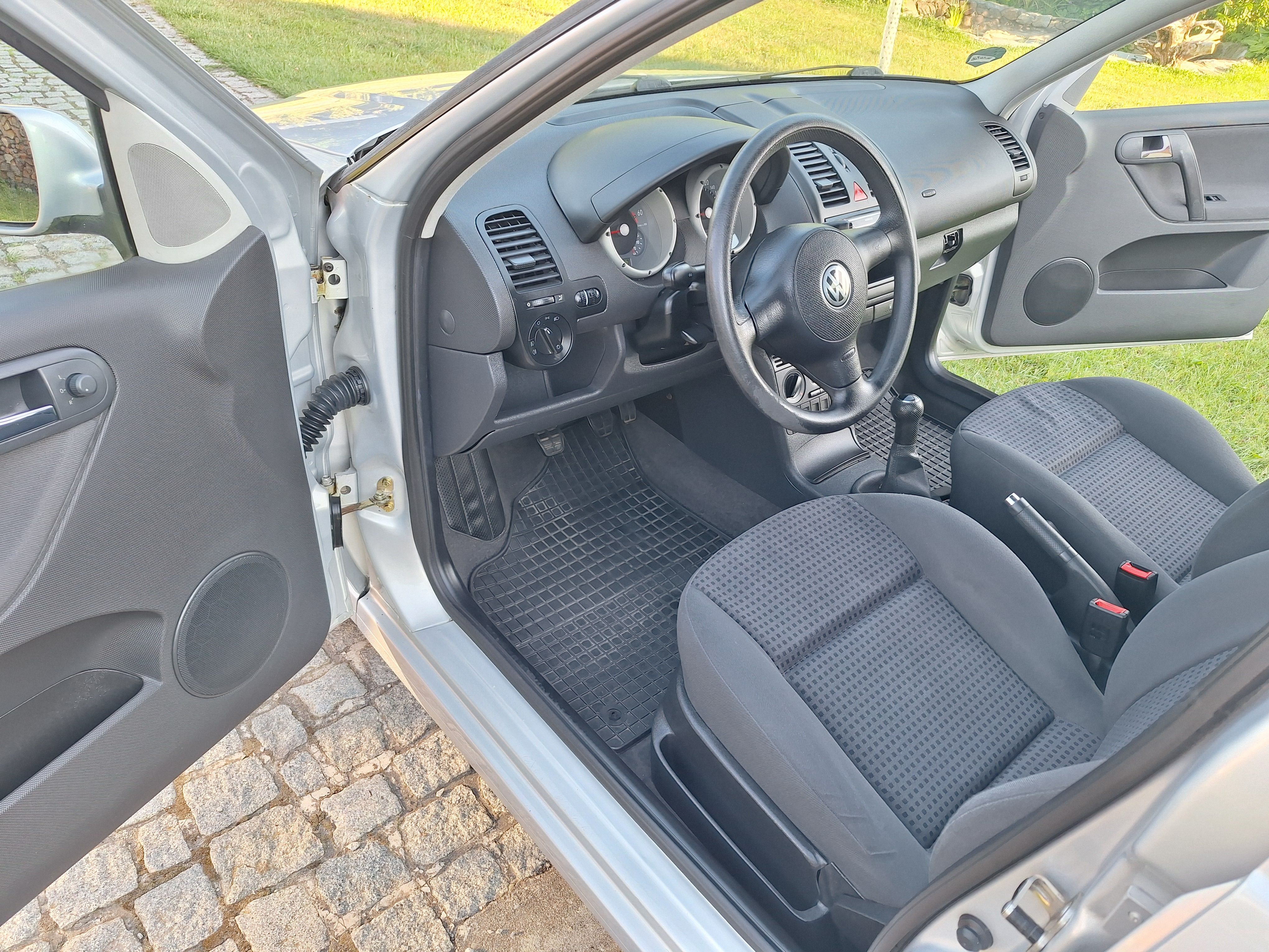 Volkswagen Polo, 1.4 benzín 44kW serviska,klima - fotka 6