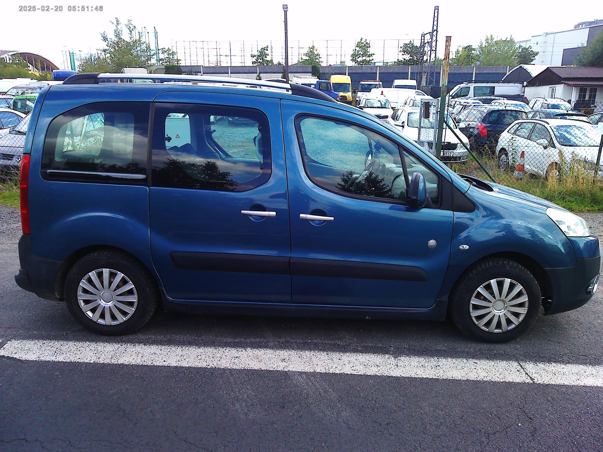 Peugeot Partner Tepee, 1.6 HDi, 66 kW, klima, 2x kola - fotka 6