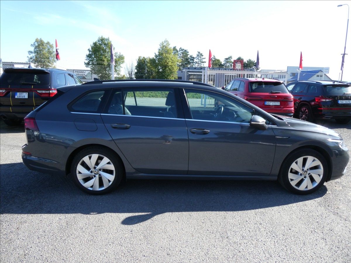 Volkswagen Golf, 1,5 TSi 110kW Style,2xkola,DPH - fotka 2