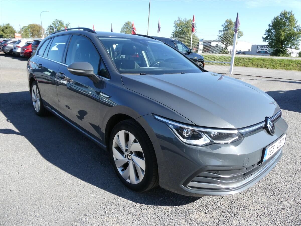 Volkswagen Golf, 1,5 TSi 110kW Style,2xkola,DPH
