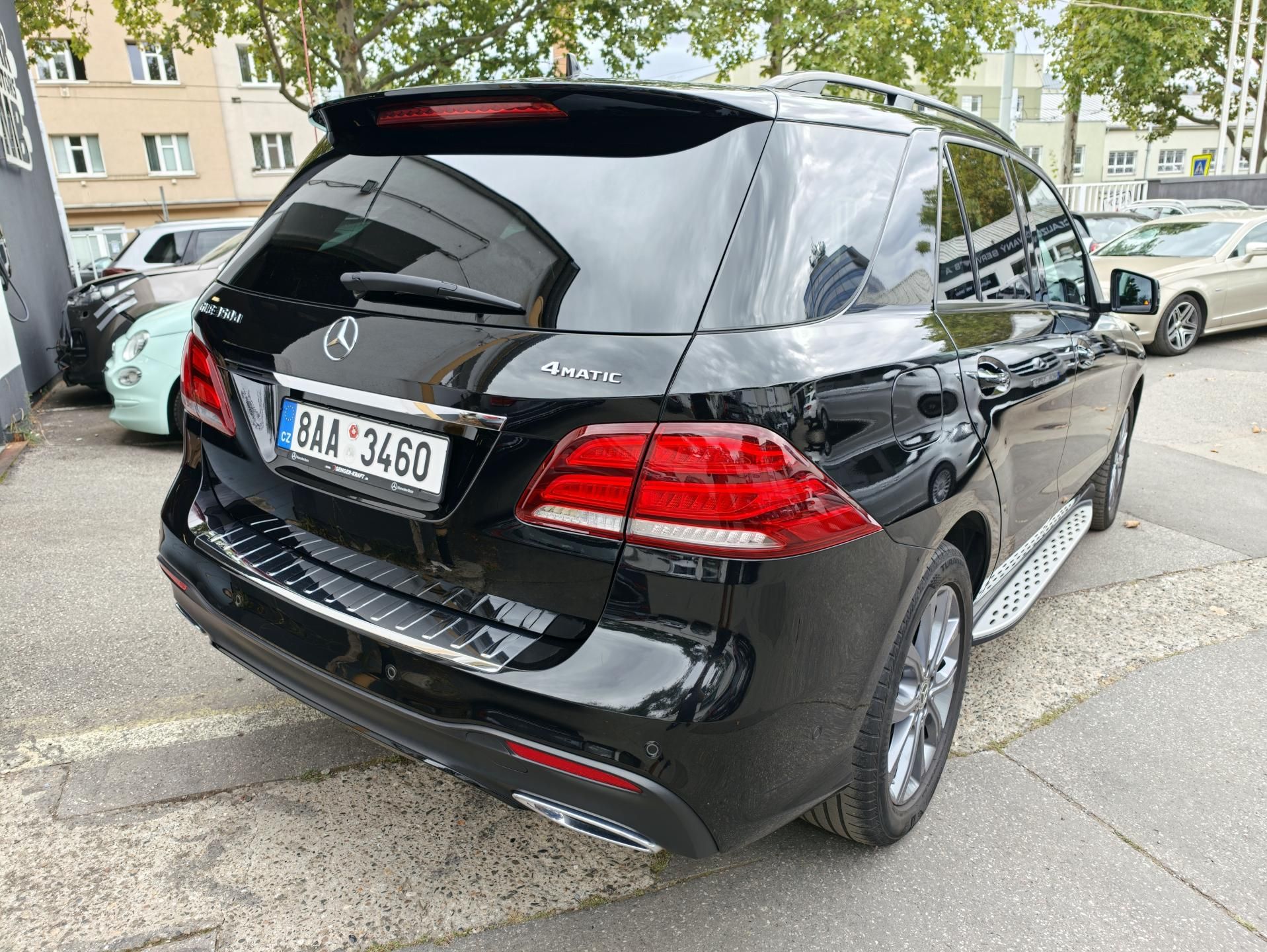 Mercedes-Benz GLE, 350d 4M Plná výbava,2.maj - fotka 6