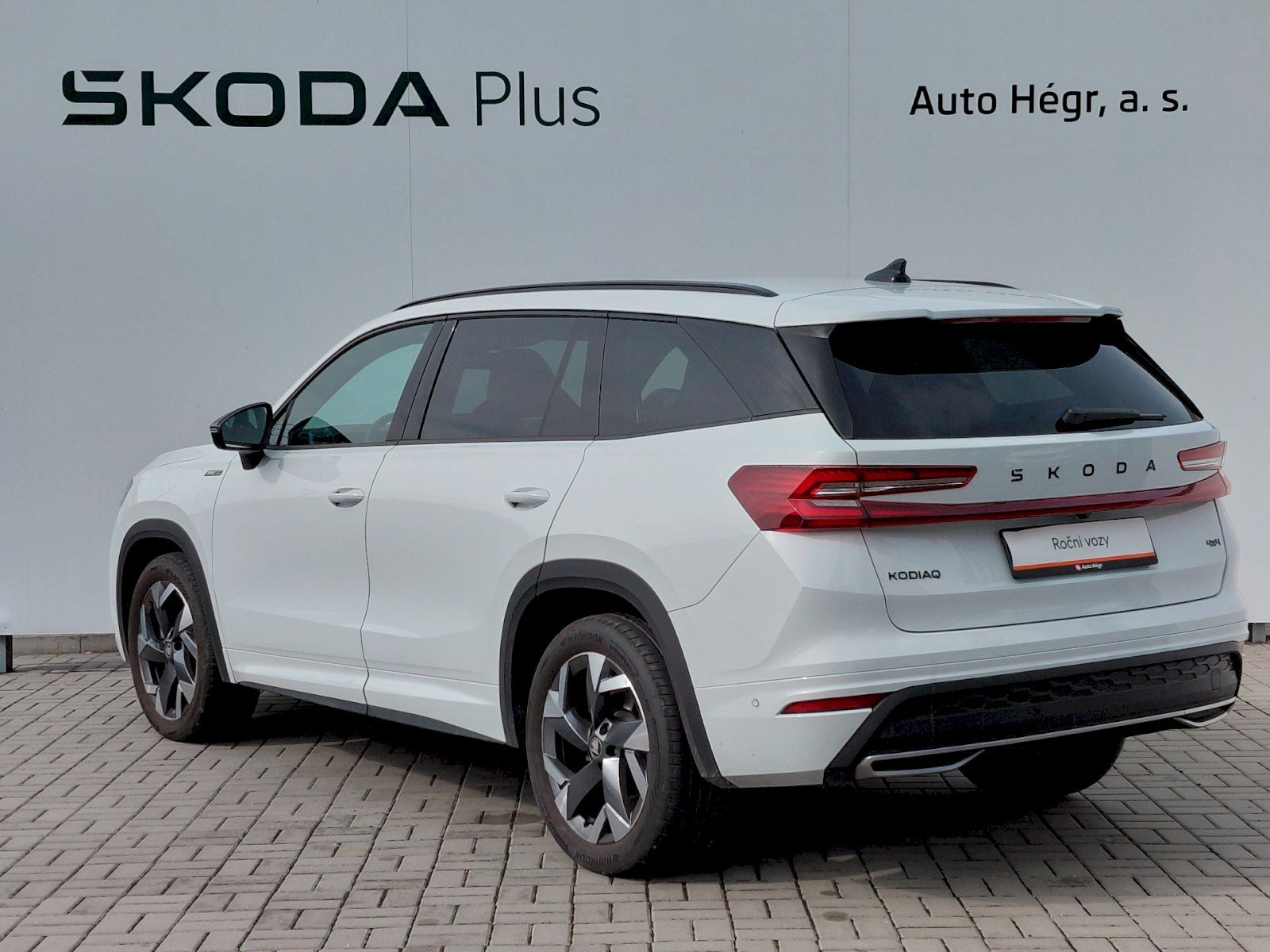 Škoda Kodiaq, 2.0 TSI 150 kW Sportline 4x4 D - fotka 6