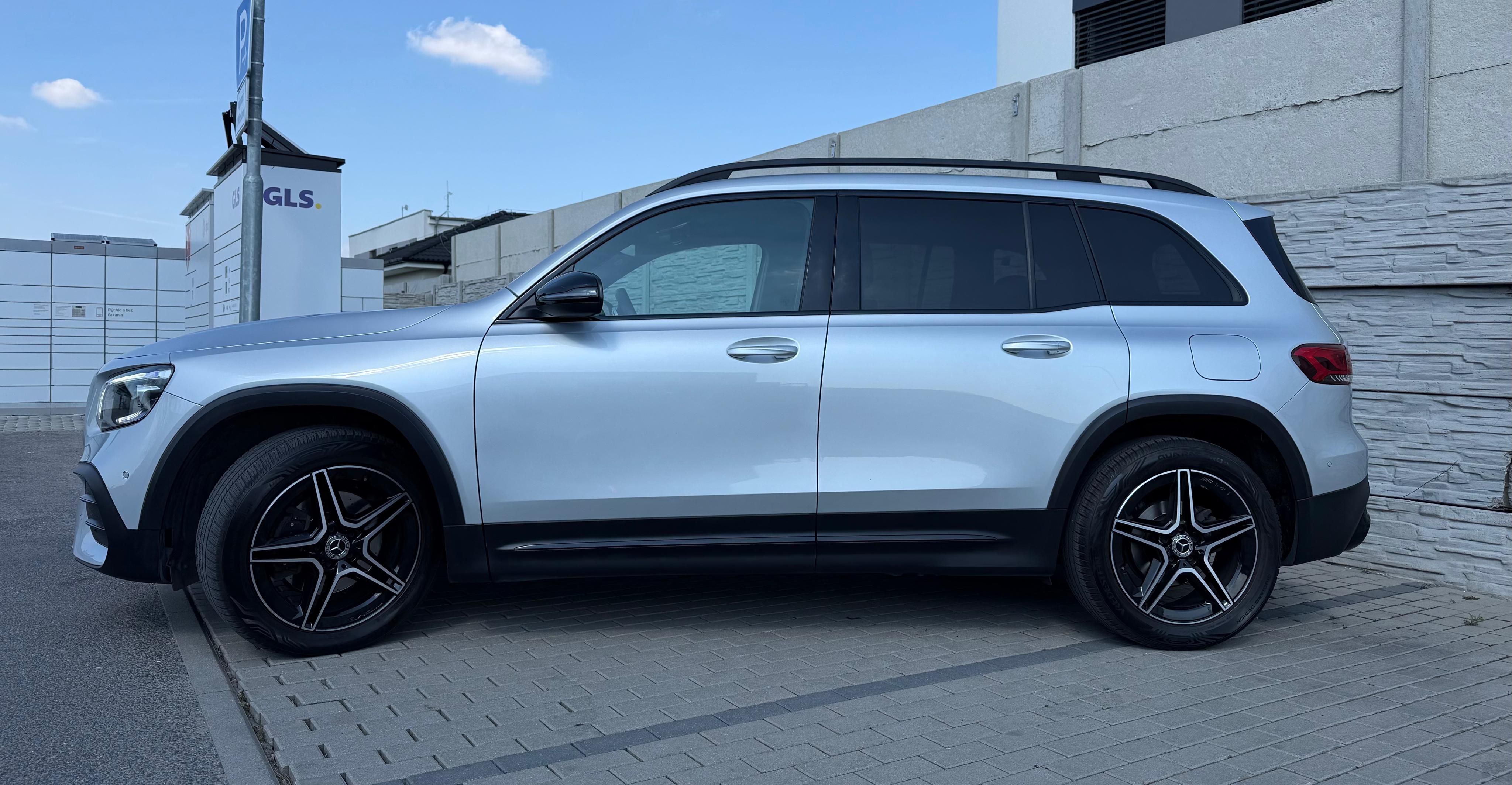 Mercedes-Benz GLB, 180d, (2,0d Mercedes) AMG - fotka 4
