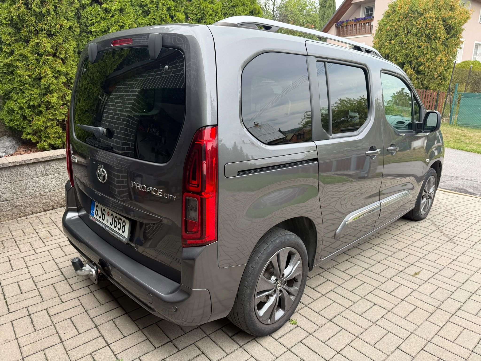 Toyota Proace City Verso, 1,5D-4D-96kw,M6,L1,CZ,1maj,DPH - fotka 4