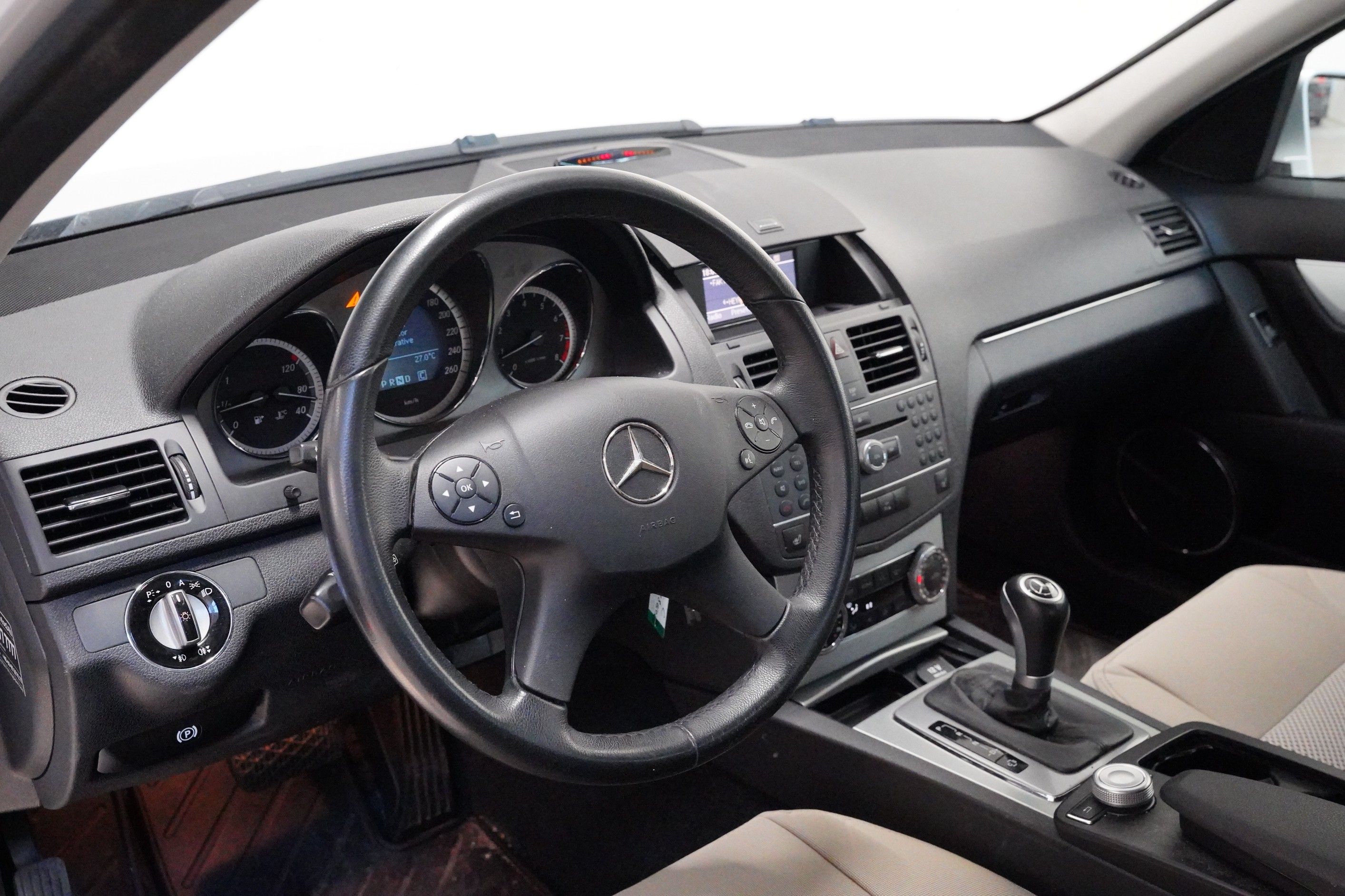 Mercedes-Benz Třídy C, C250 CGI 150 kW - fotka 5