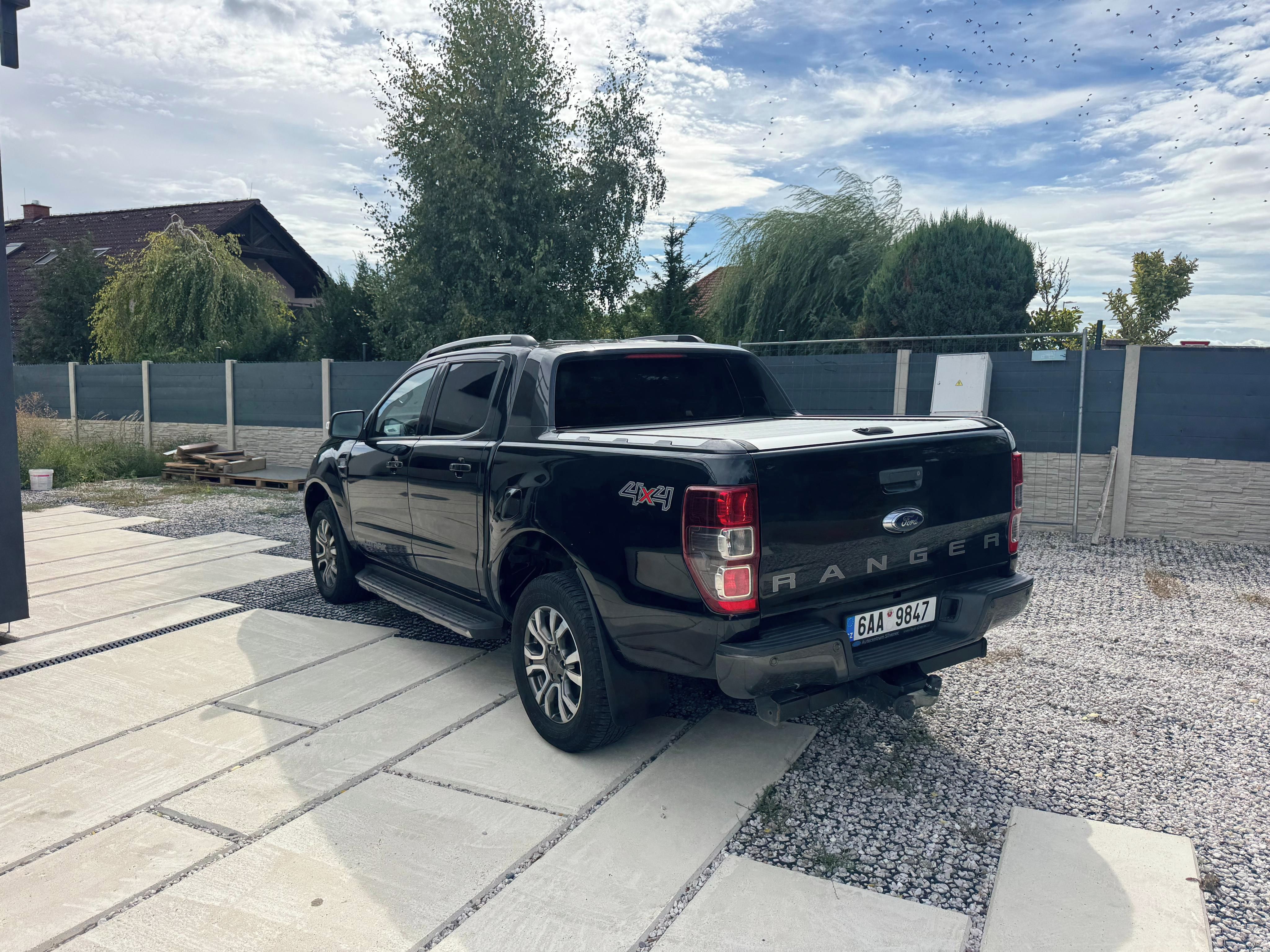 Ford Ranger, 3.2DCI 4x4, Wildtrak, AT - fotka 4