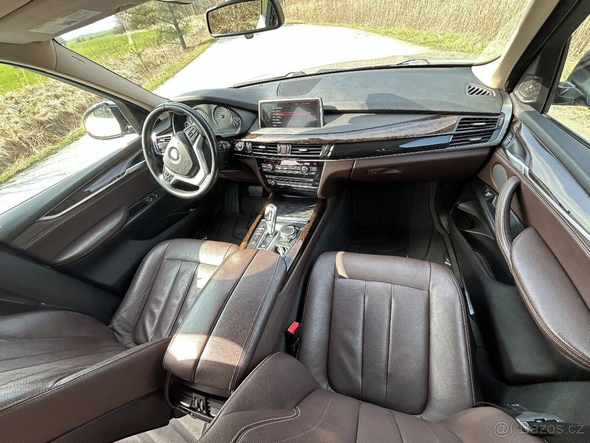 BMW X5 - fotka 4