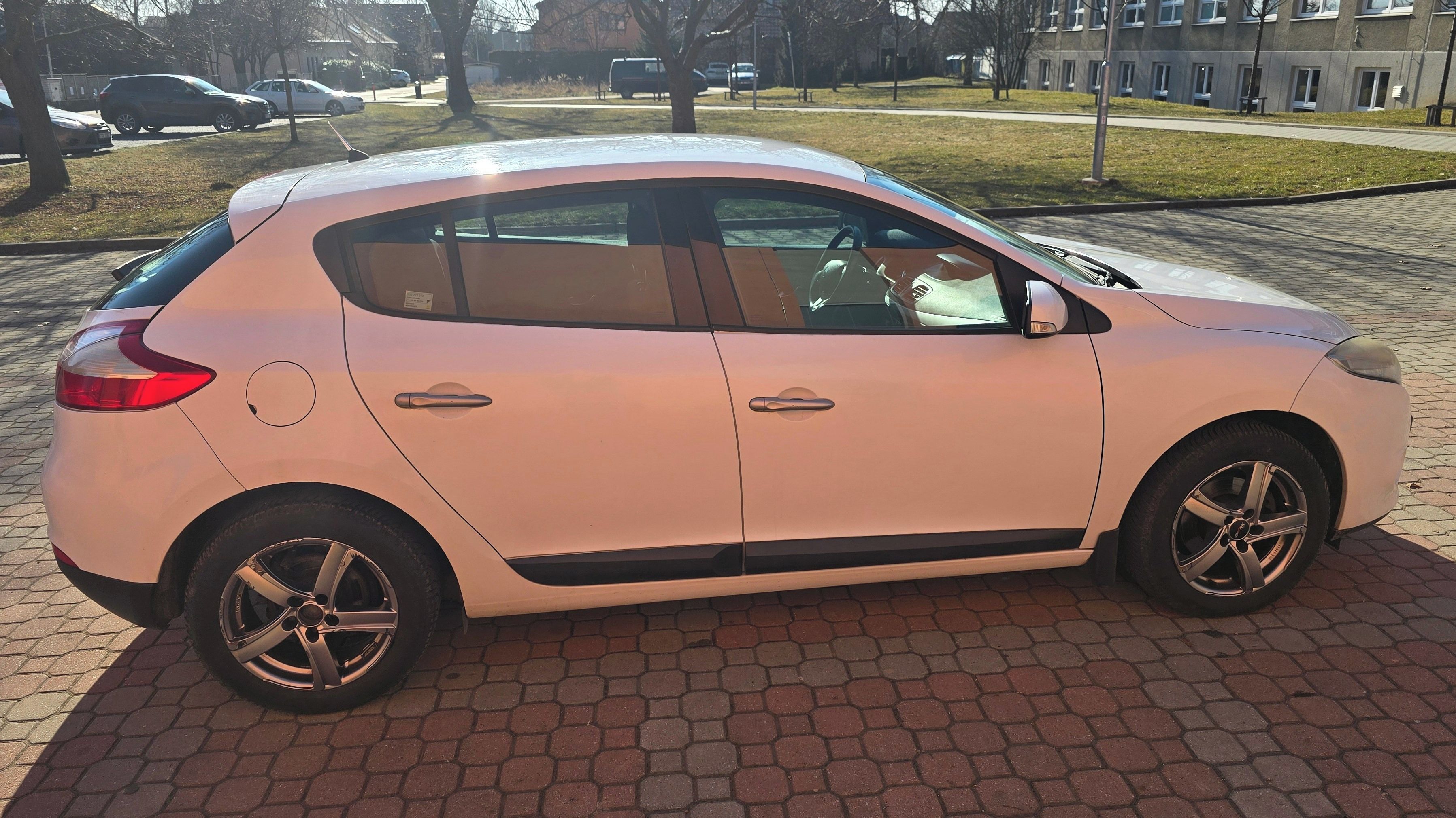 Renault Mégane, 1.6, 81 kW - fotka 2