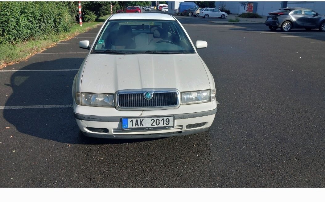 Škoda Octavia, 1,6 - fotka 3
