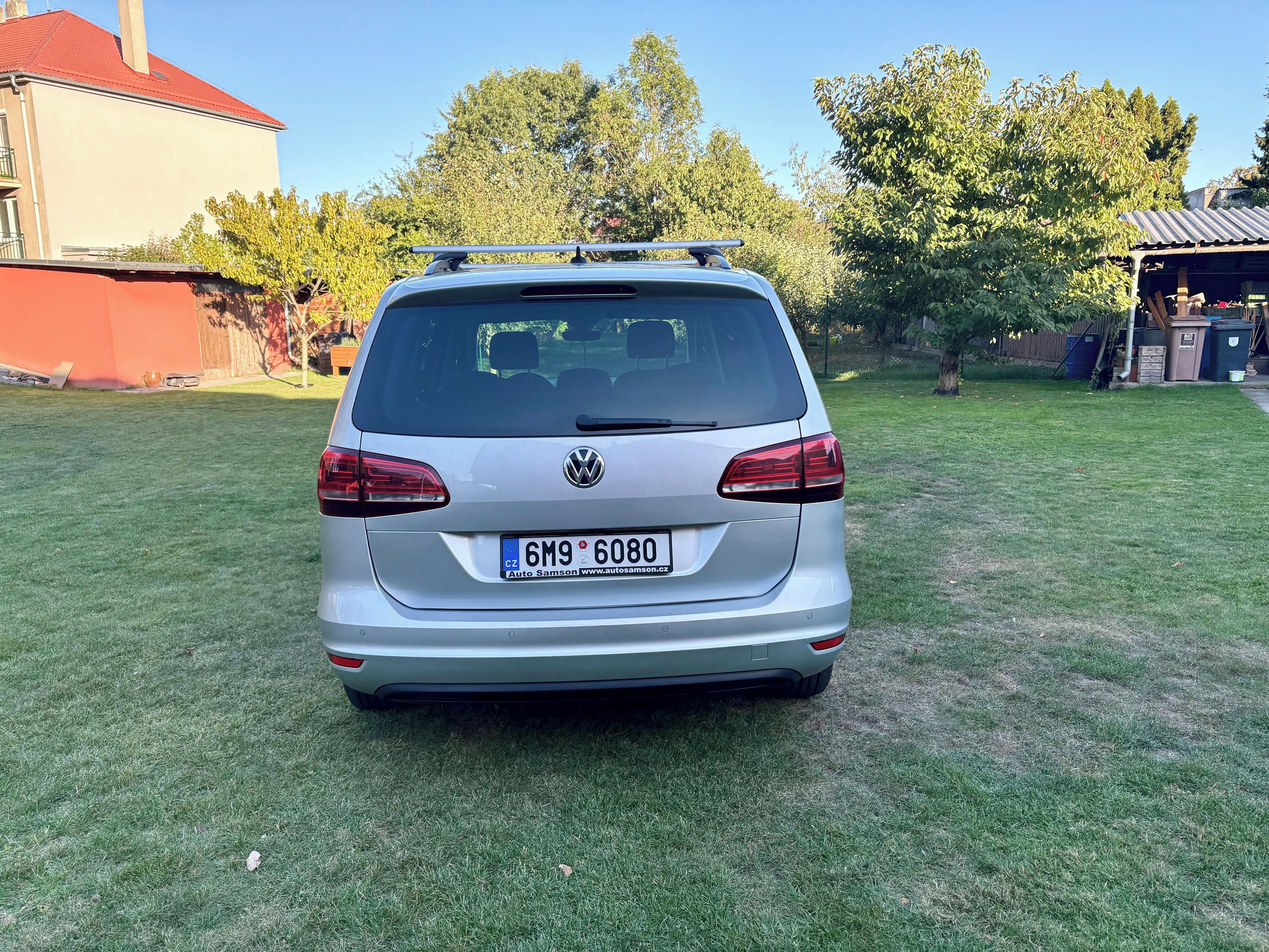Volkswagen Sharan, 2.0TDi DSG 4x4 7míst Webasto - fotka 4