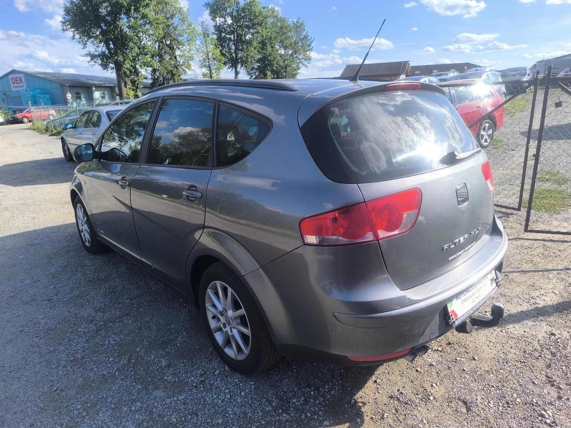Seat Altea, 2.0TDI 4X4 103KW,KRÁSNÁ,165TKM - fotka 5