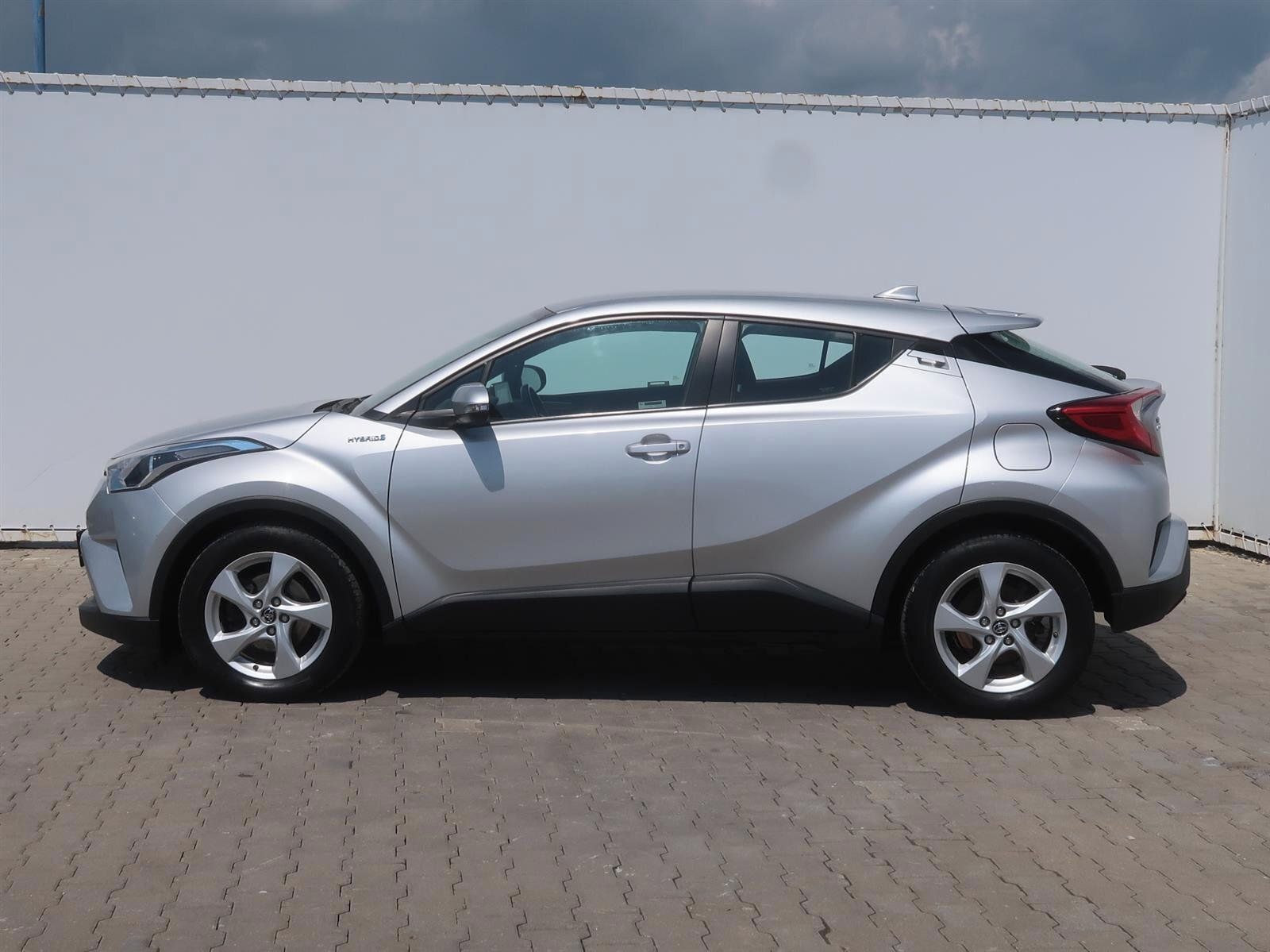 Toyota C-HR, 1.8 Hybrid, Style, Automat - fotka 3