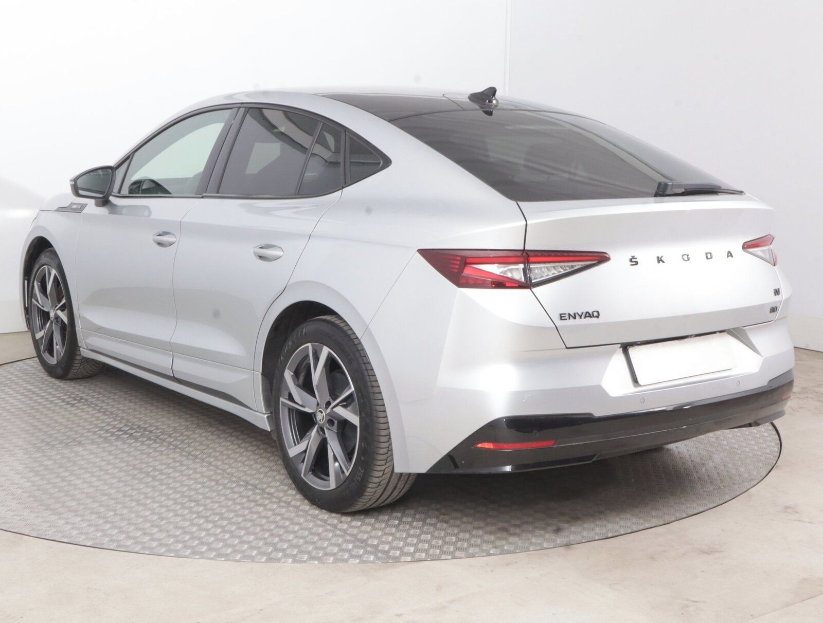 Škoda Enyaq Coupé, iV 80 (82 kWh), SoH 98% - fotka 4