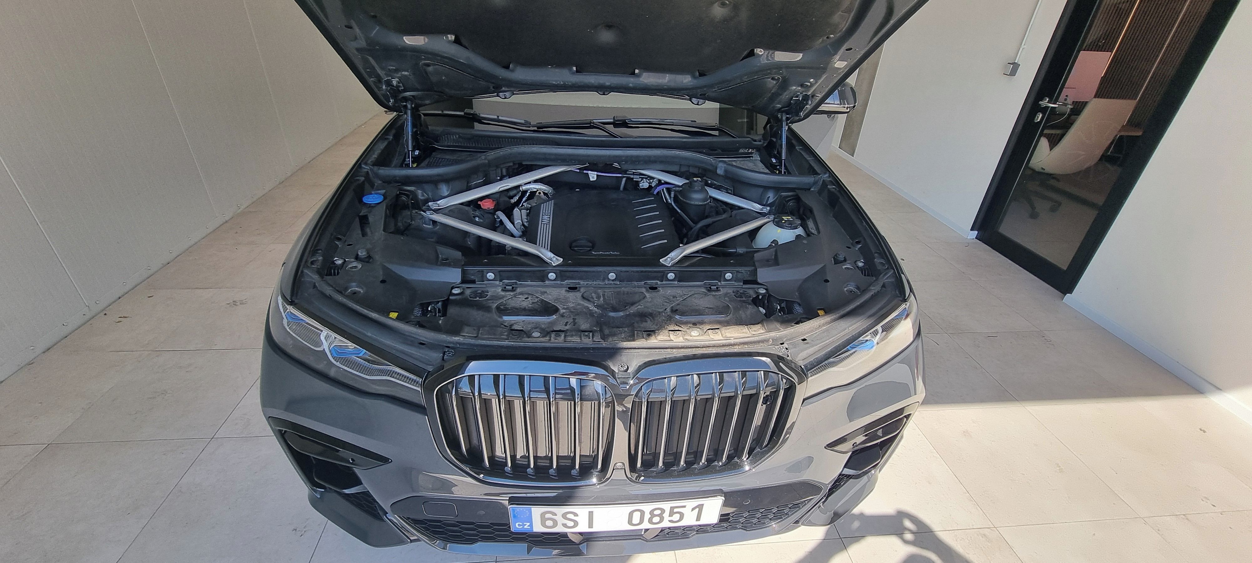 BMW X7, 40D - fotka 6