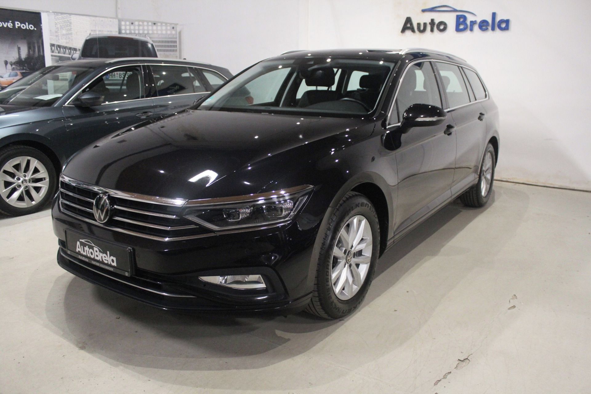 Volkswagen Passat, manuál 2023 110kW Displey Tažn - fotka 5