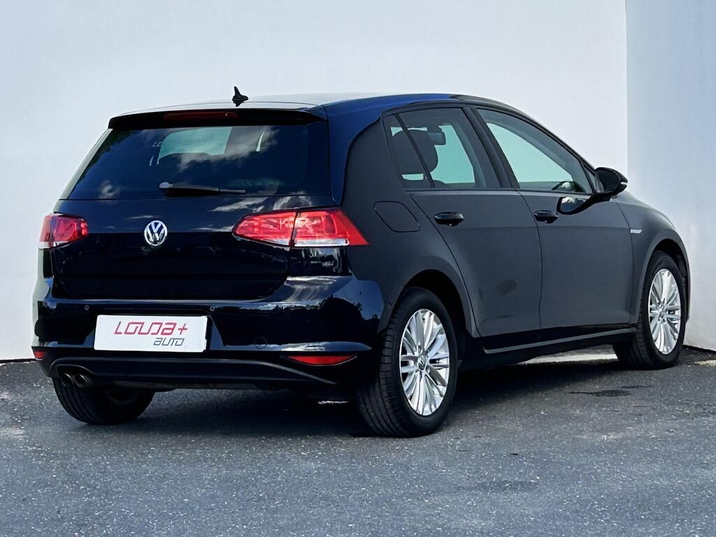 Volkswagen Golf, Comfortline 2.0 TDI 110 kW - fotka 2