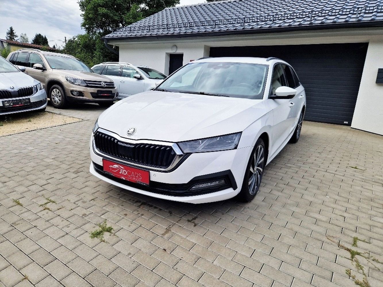 Škoda Octavia, 2.0 TDi (110 kW), plný servis - fotka 2