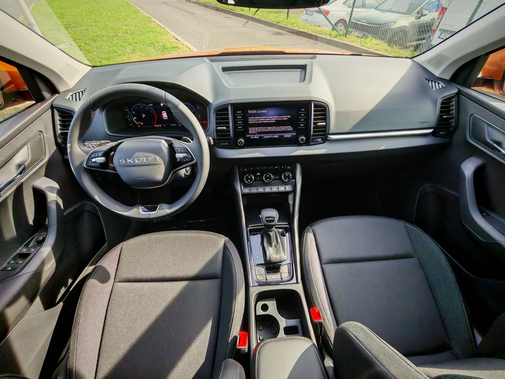 Škoda Karoq, Classic 1.5 TSI DSG - fotka 6