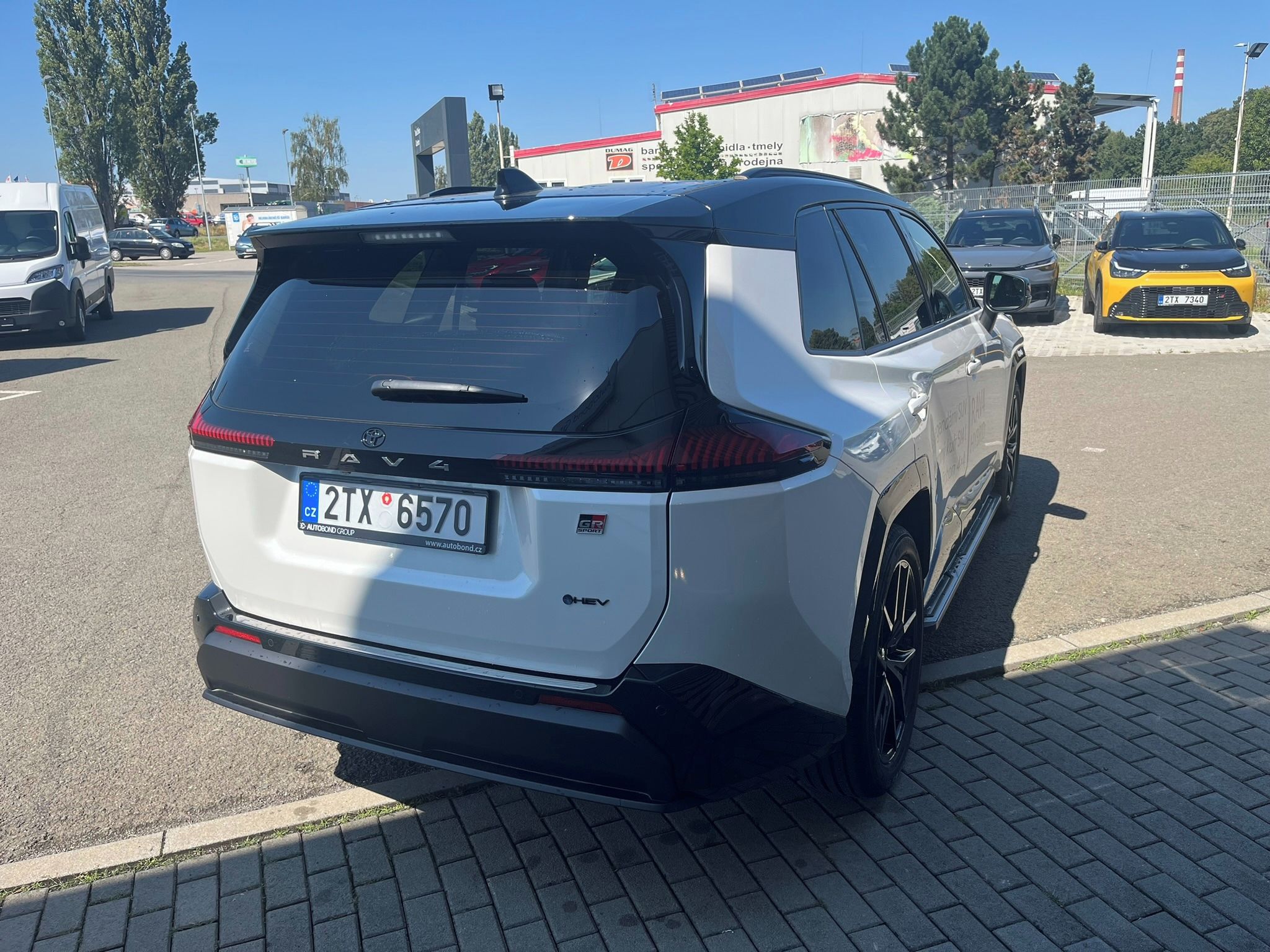 Toyota Rav4, 2.5L HEV GR Sport + TAŽNÉ - fotka 5