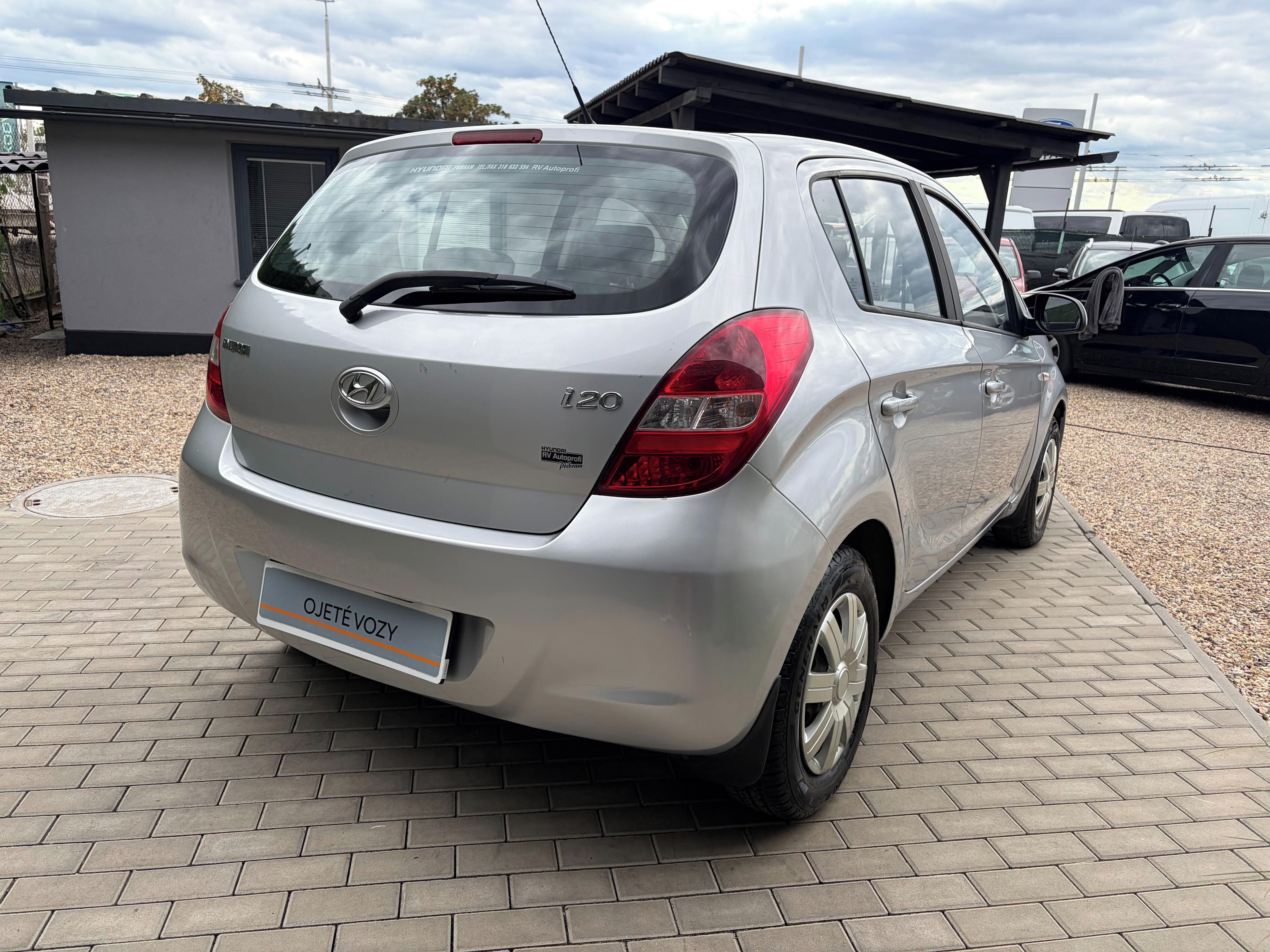 Hyundai i20, 1.2i 57KW, Nové ROZVODY - fotka 4