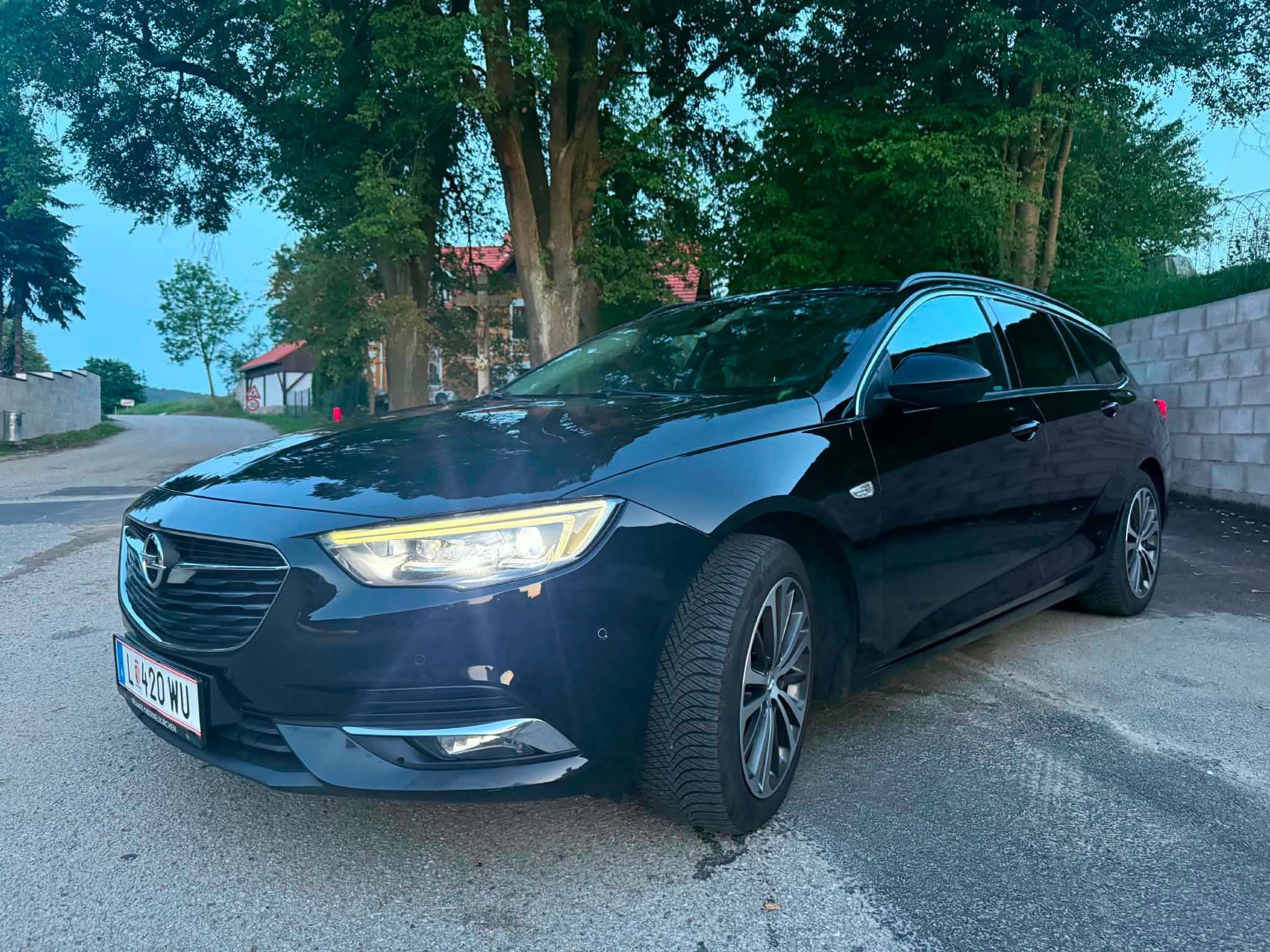 Opel Insignia, B Sports Tourer 2.0CDTI - fotka 4