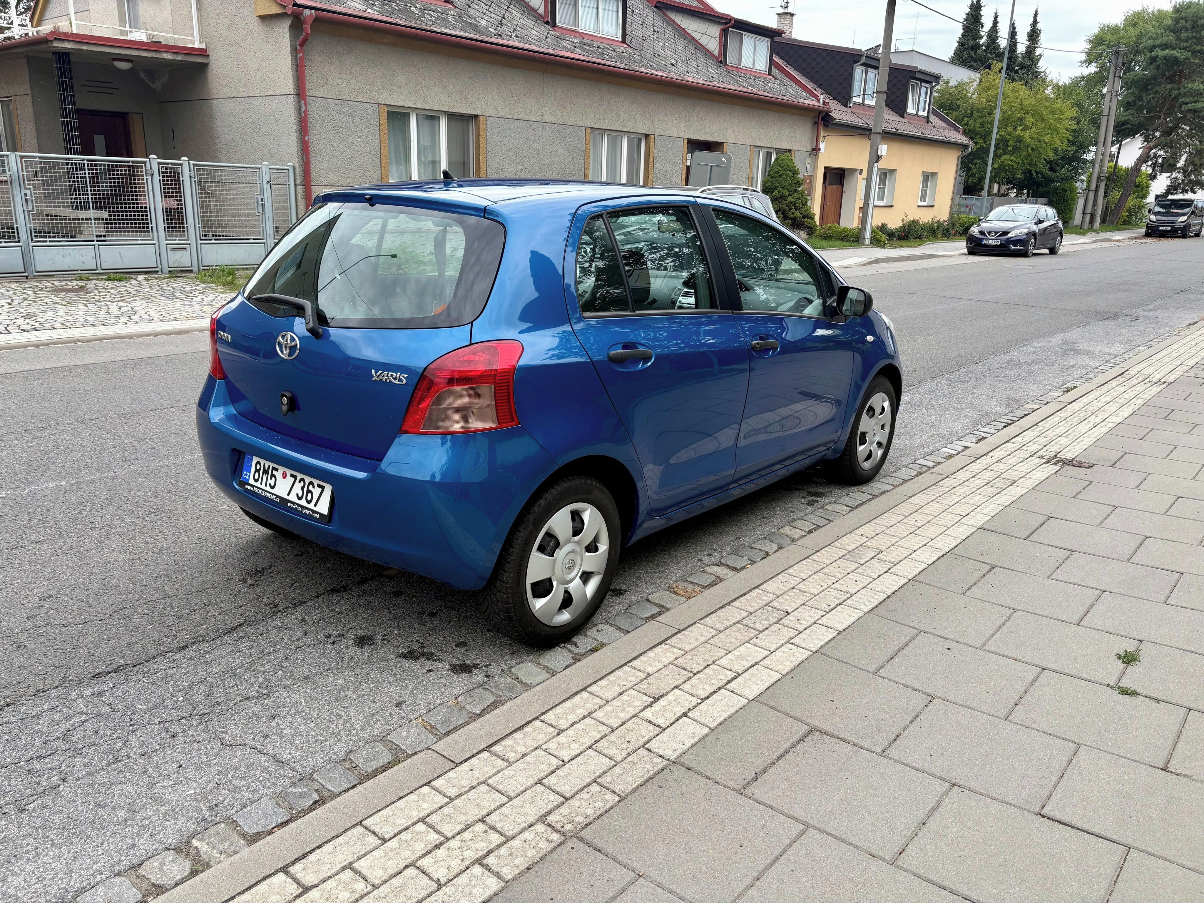Toyota Yaris, 1.0VVTi Nehavarovaný Nerezavý - fotka 6