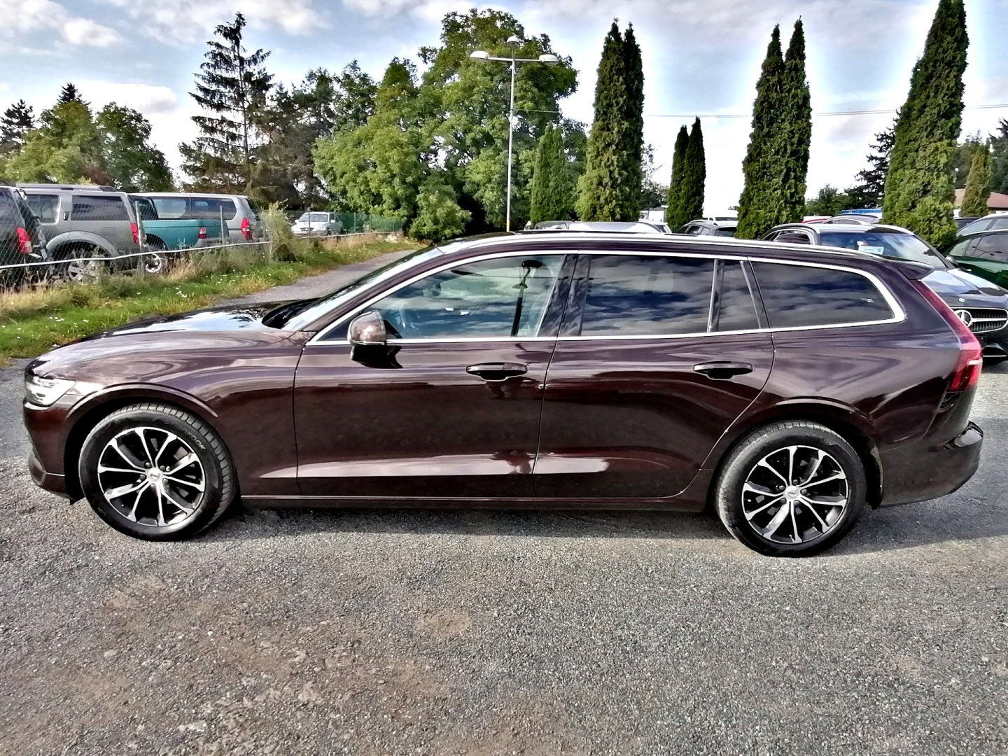 Volvo V60, 2.0 B4 145kW A/T Kůže - fotka 6