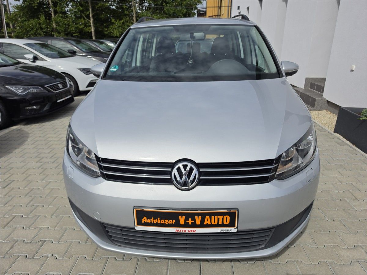 Volkswagen Touran, 1,2 TSi 77KW Trend 7 MÍST ALU - fotka 2