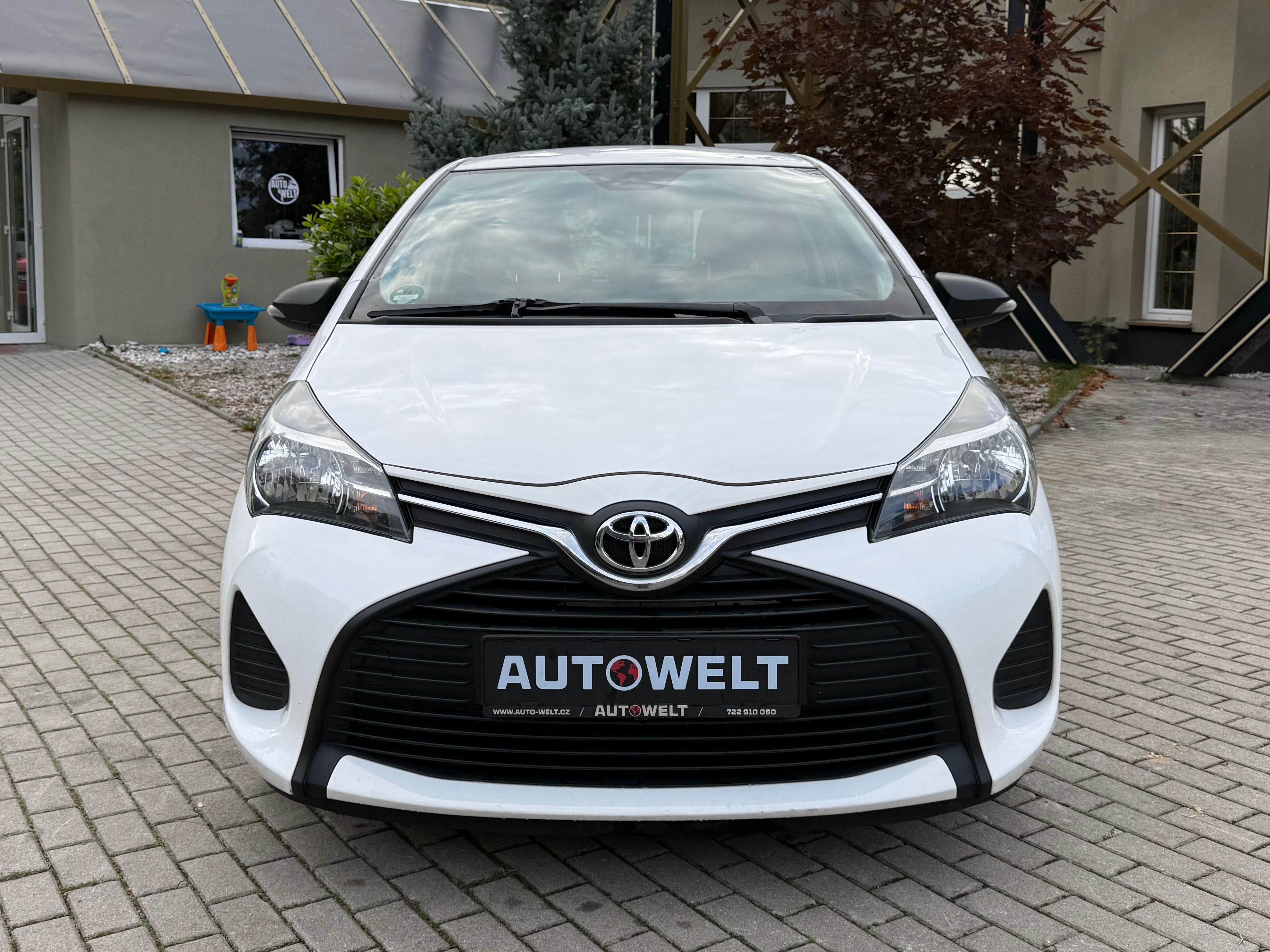Toyota Yaris, 1.0 VVT-i 51kW /POWER/KLIMA/SK - fotka 4