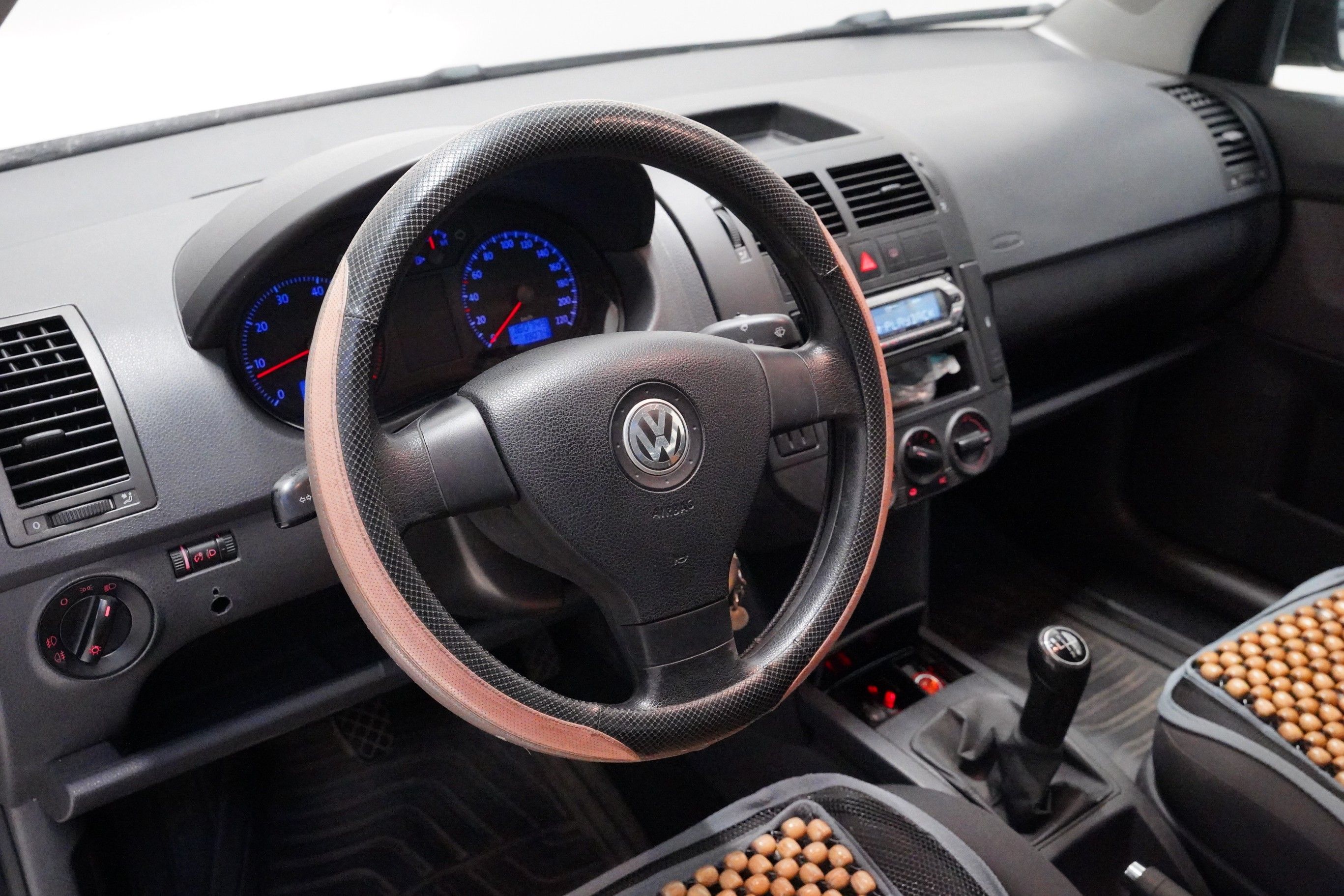 Volkswagen Polo, 1.4 16V 59 kW Comfortline - fotka 5