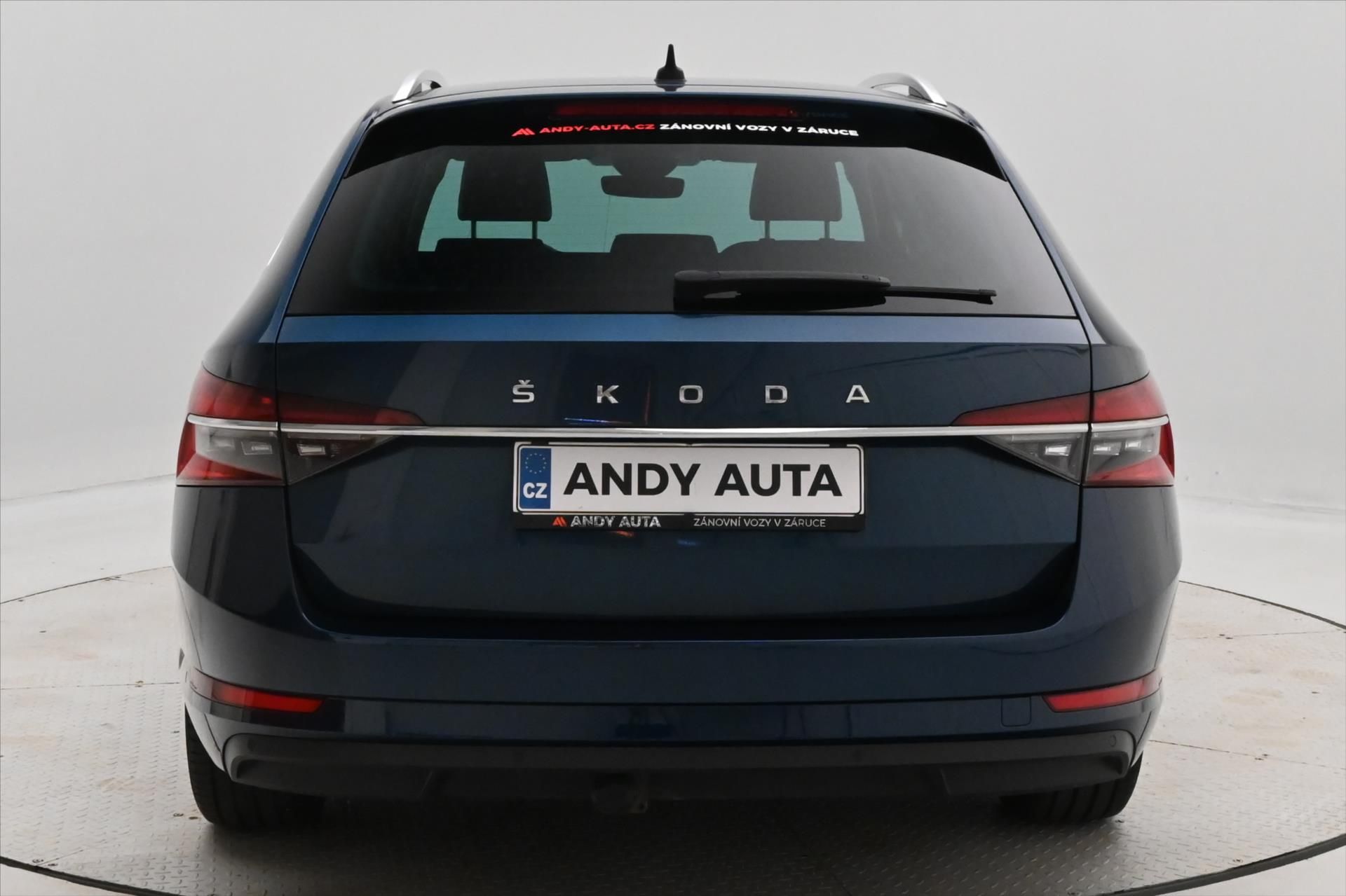 Škoda Superb, 2,0 TDI 110kW DSG Style Záruka - fotka 6