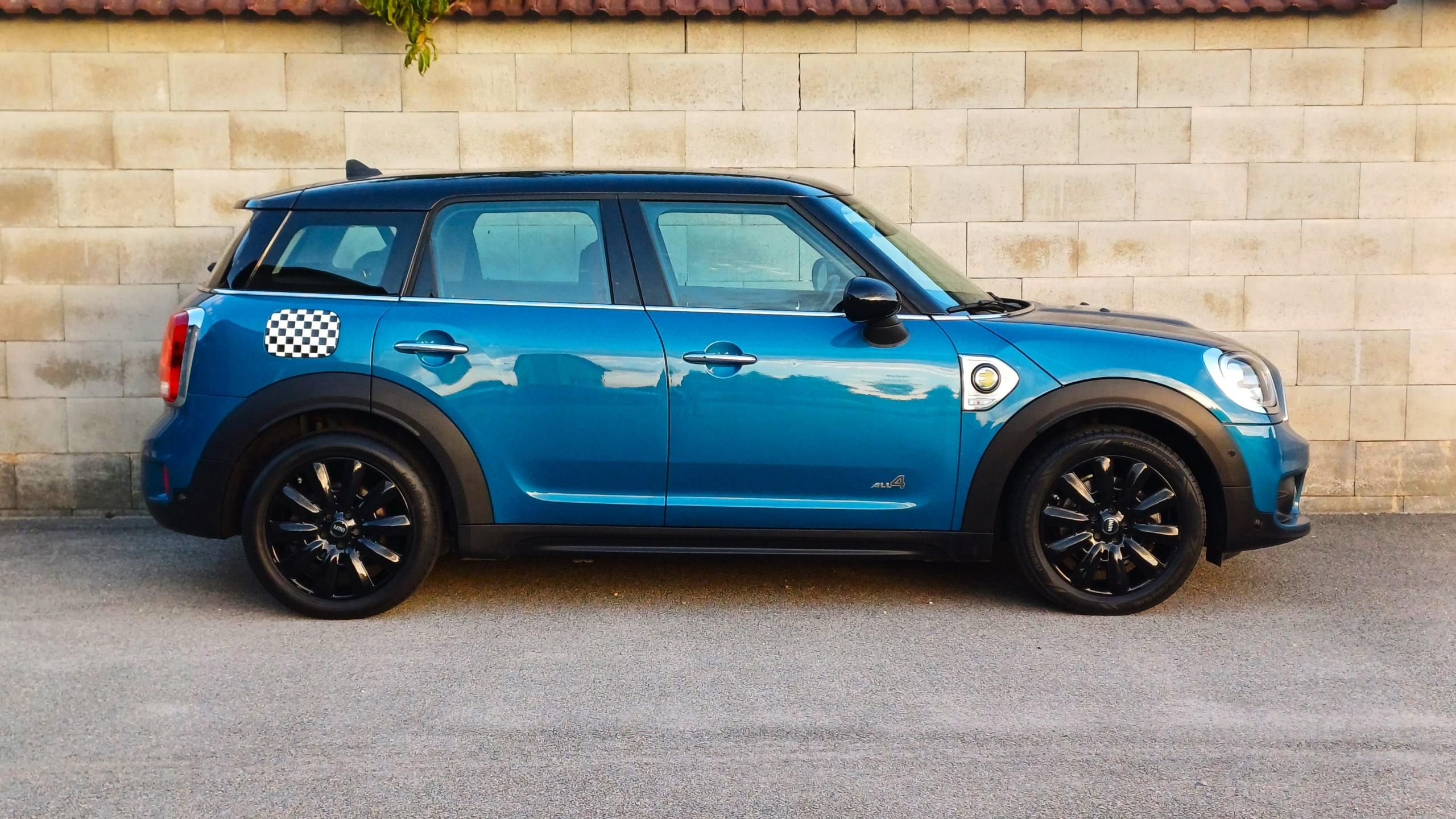 Mini Countryman, COOPER 1.5 SE ALL4-1.maj-ČR - fotka 4