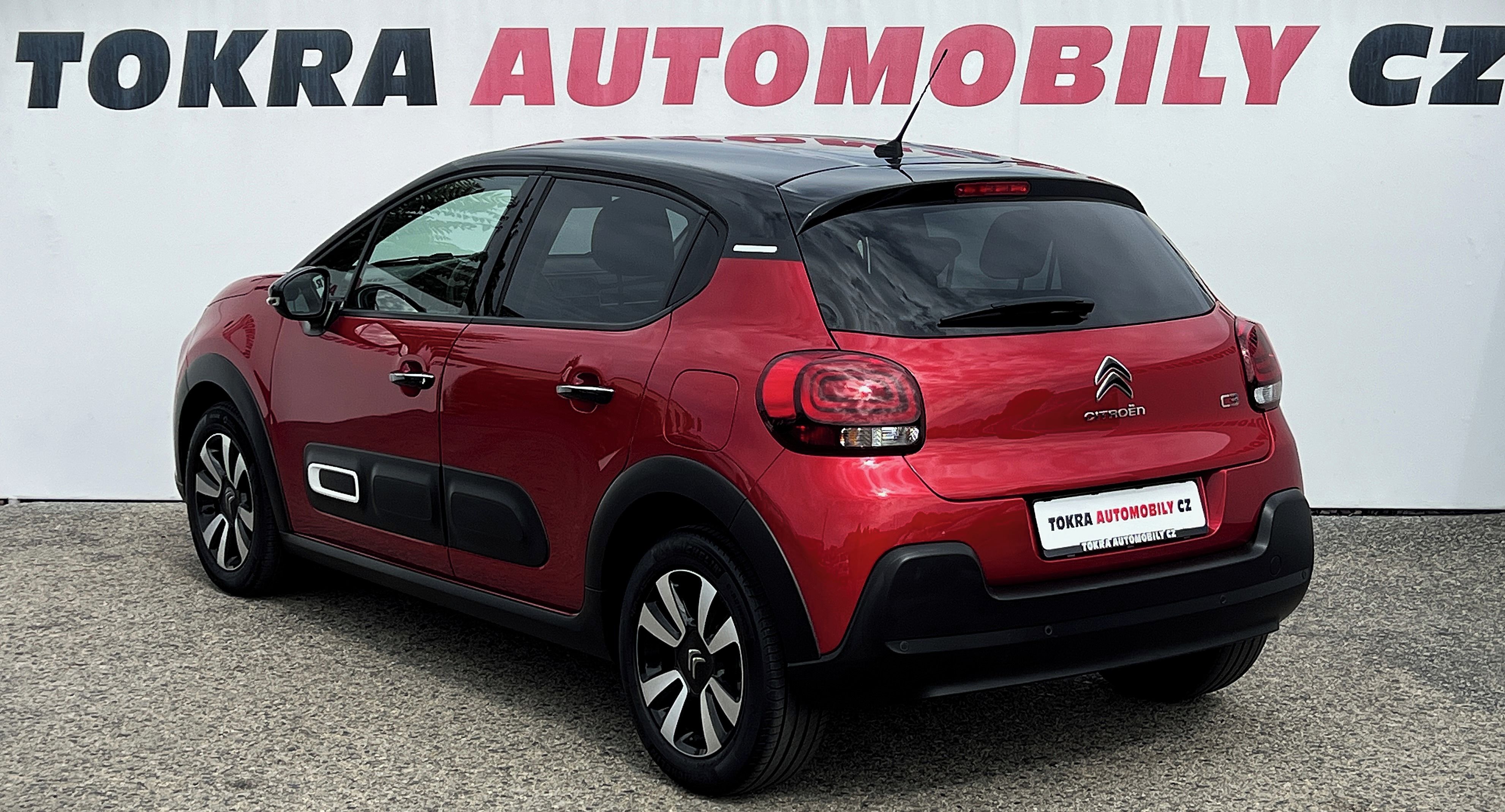 Citroën C3, 1.2 81kW A/T MAX Navigace ČR - fotka 4