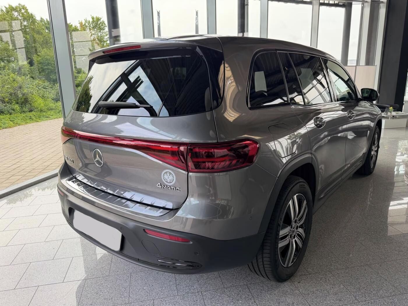 Mercedes-Benz EQB, 300 4Matic*360°*Navi*Led*DAB* - fotka 2