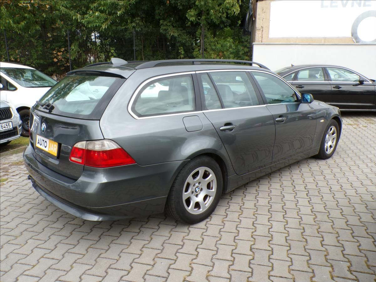 BMW Řada 5, 2,5 525D M57  KŮŽE,XENON,NAVI - fotka 4