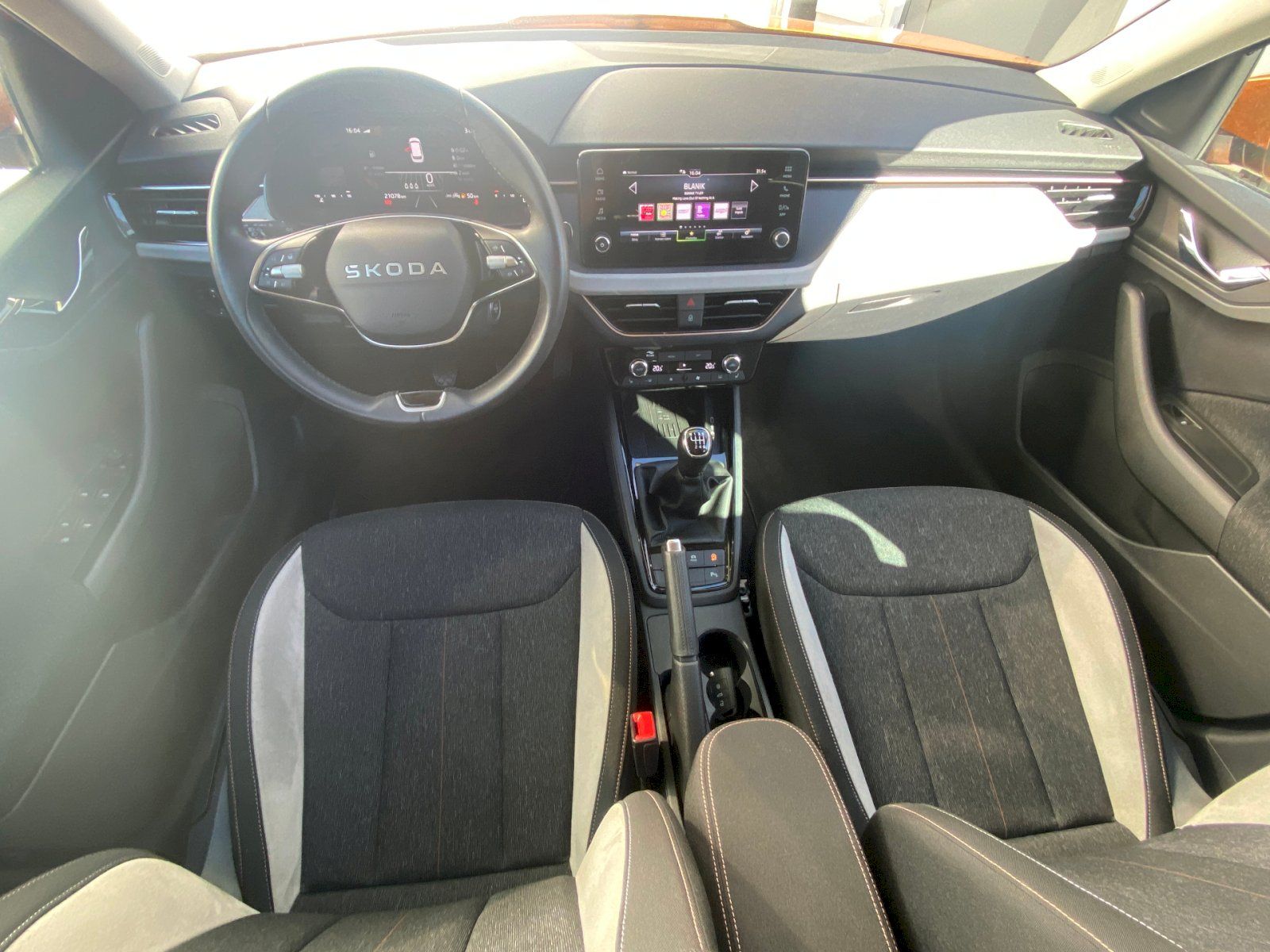 Škoda Kamiq, Top Selection 1.0 TSI 85 kW - fotka 5