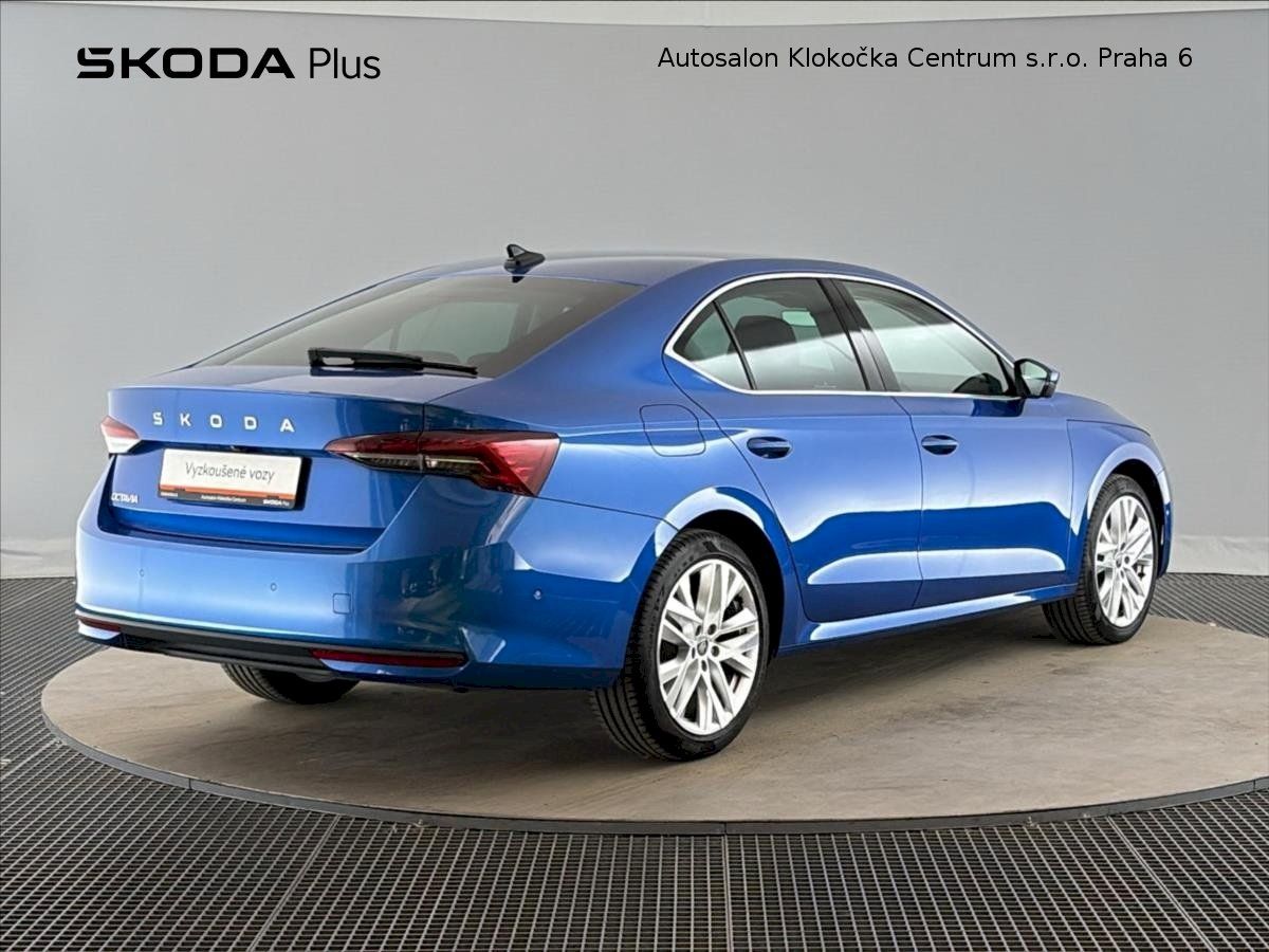 Škoda Octavia, TSI M-HEV110 kW Exclusive Sele - fotka 2