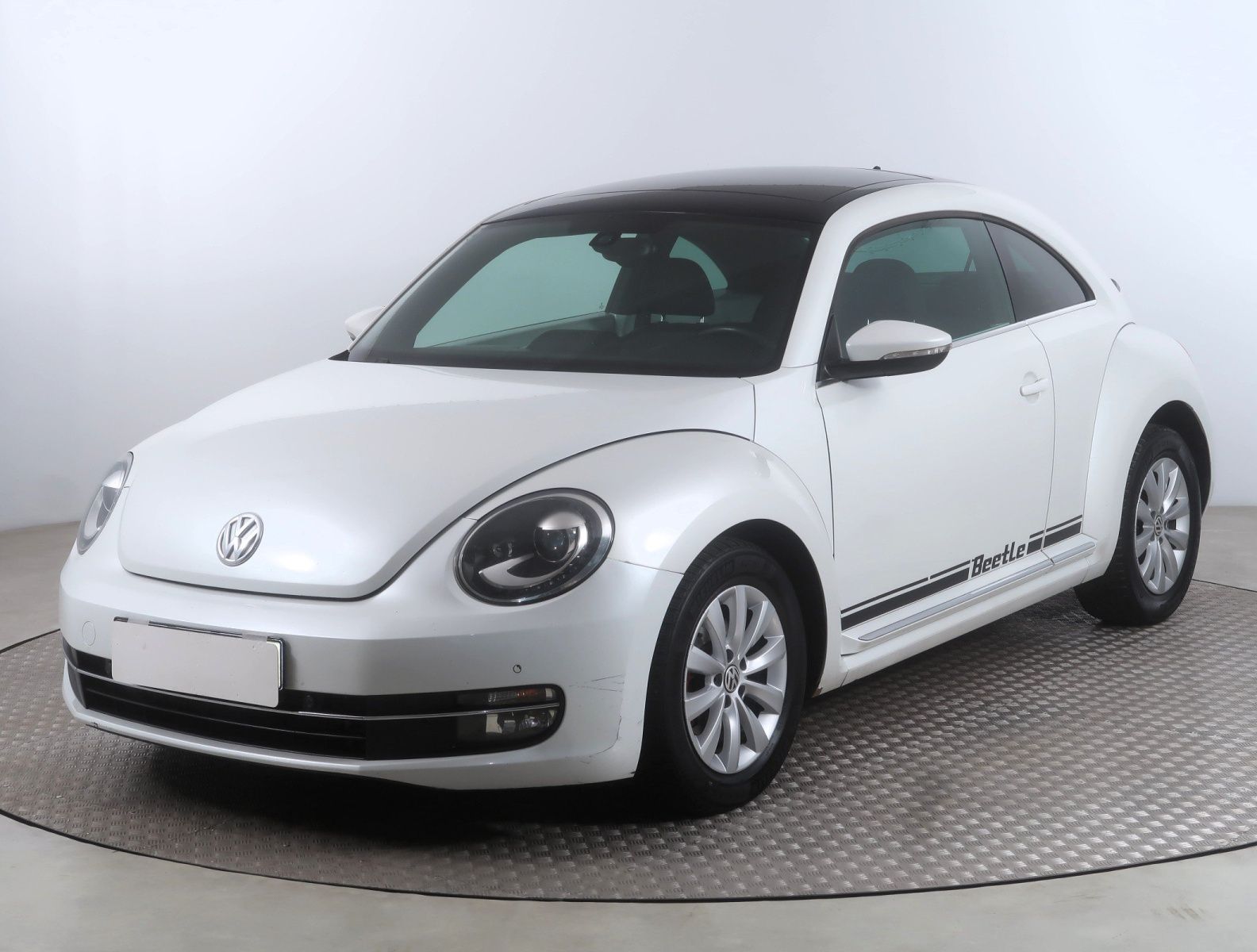 Volkswagen Beetle, 1.6 TDI, Automat, Serv.kniha - fotka 3