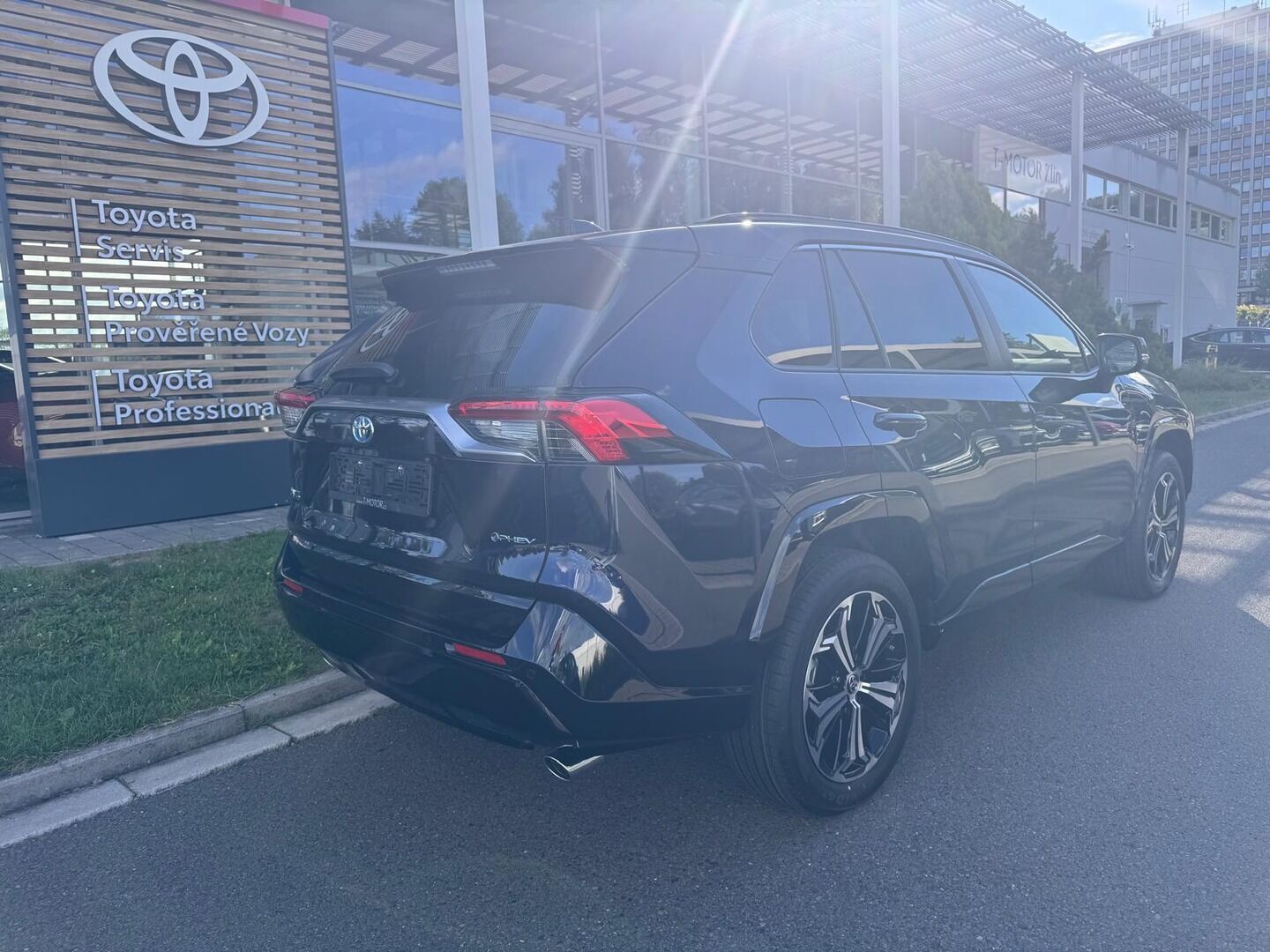 Toyota Rav4 - fotka 3