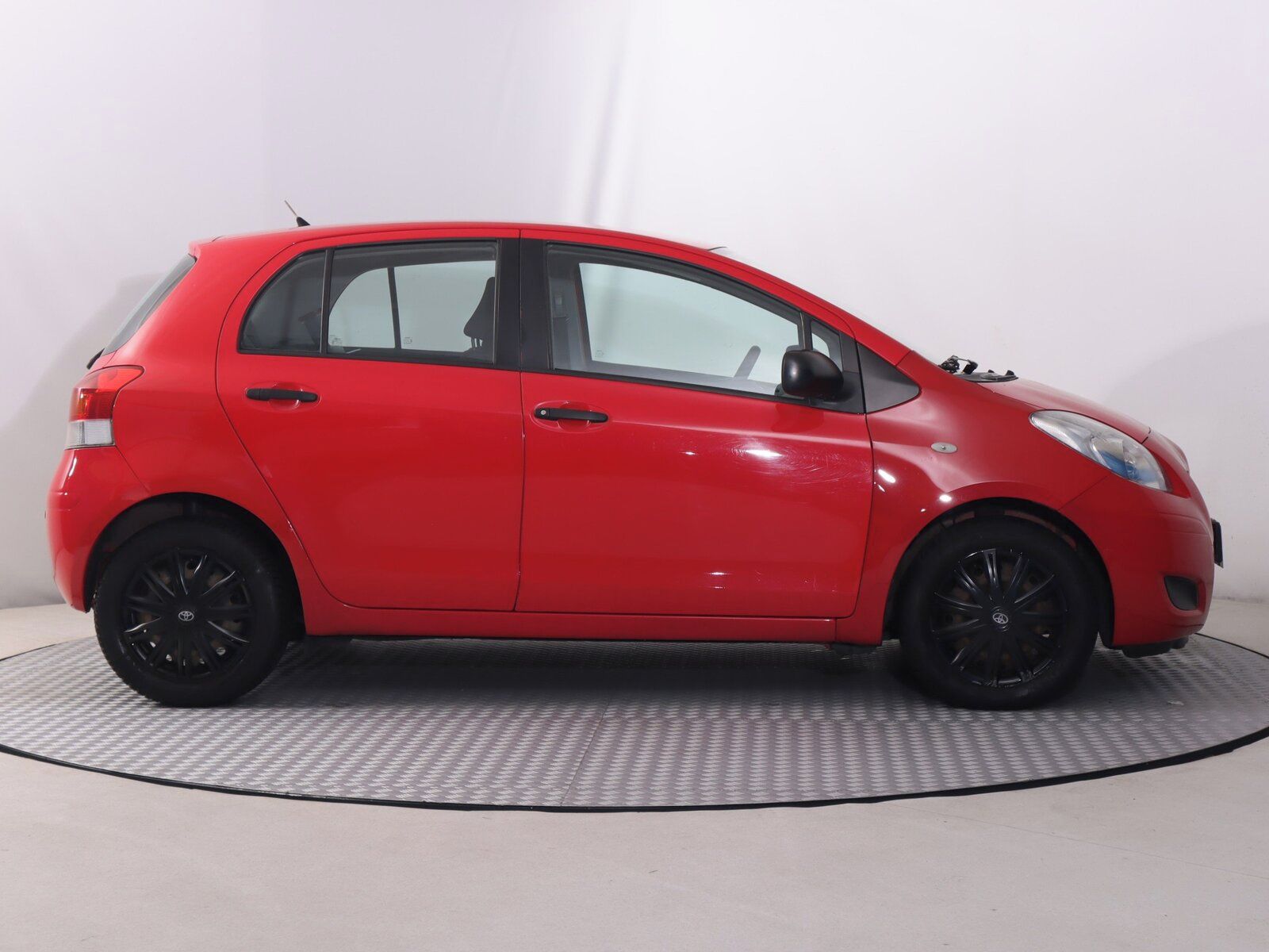 Toyota Yaris, 1.33 Dual VVT-i, Serv.kniha - fotka 6