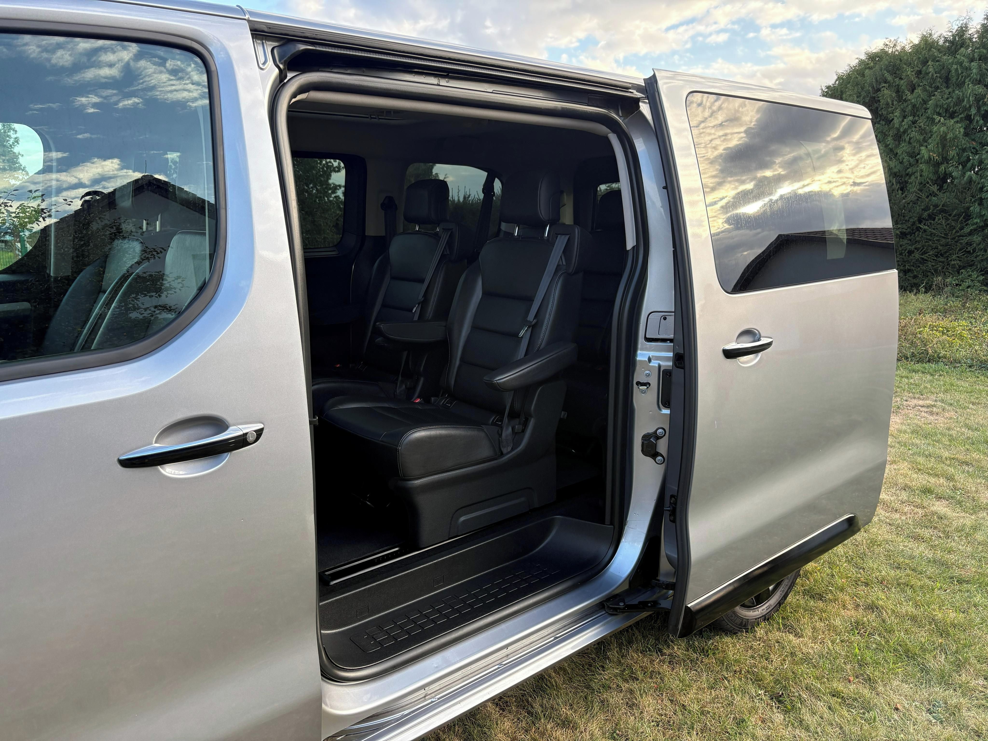 Toyota Proace, 2,0 - 4D 180 8A/T - fotka 5