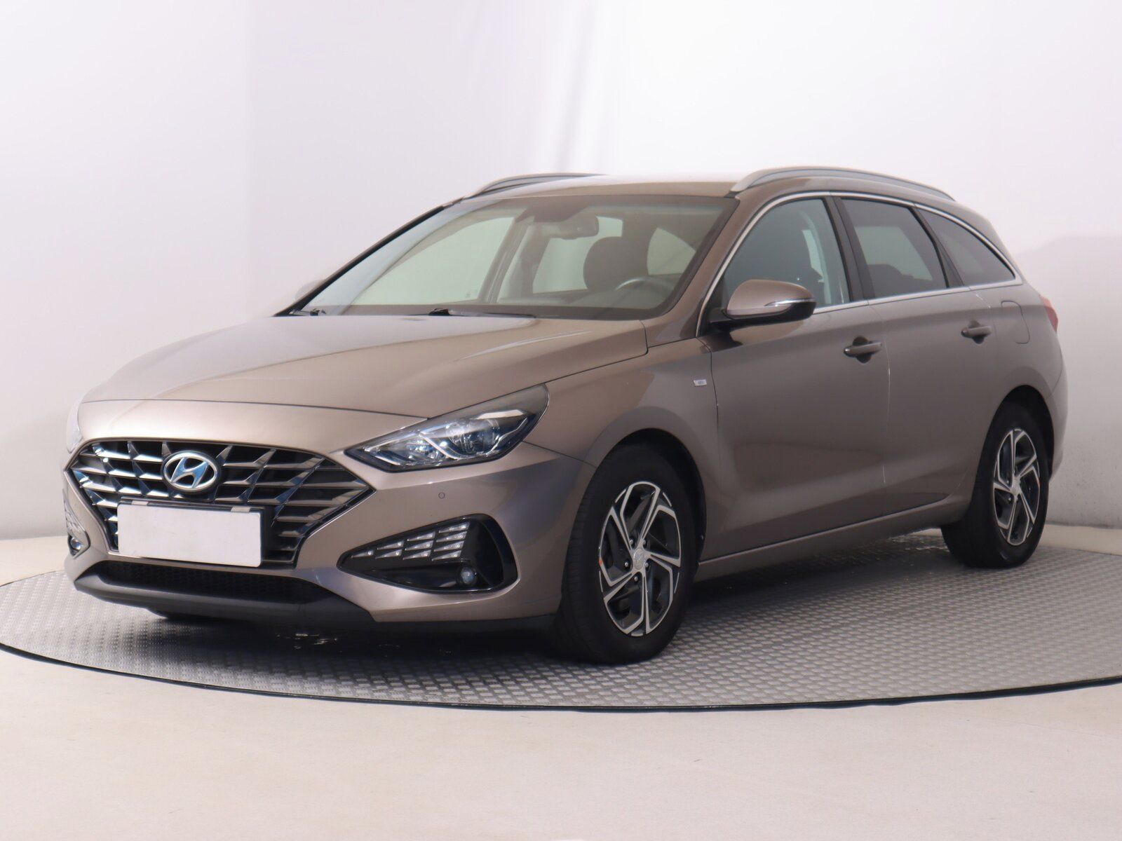 Hyundai i30, 1.5 T-GDI MHEV, Automat - fotka 2