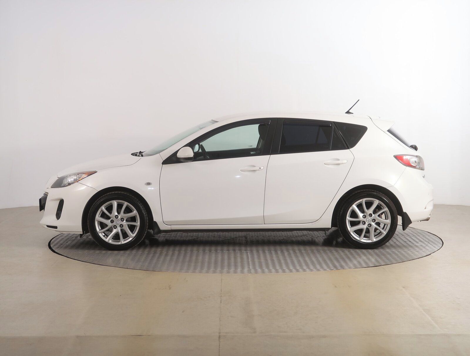 Mazda 3, 1.6, Serv.kniha - fotka 3