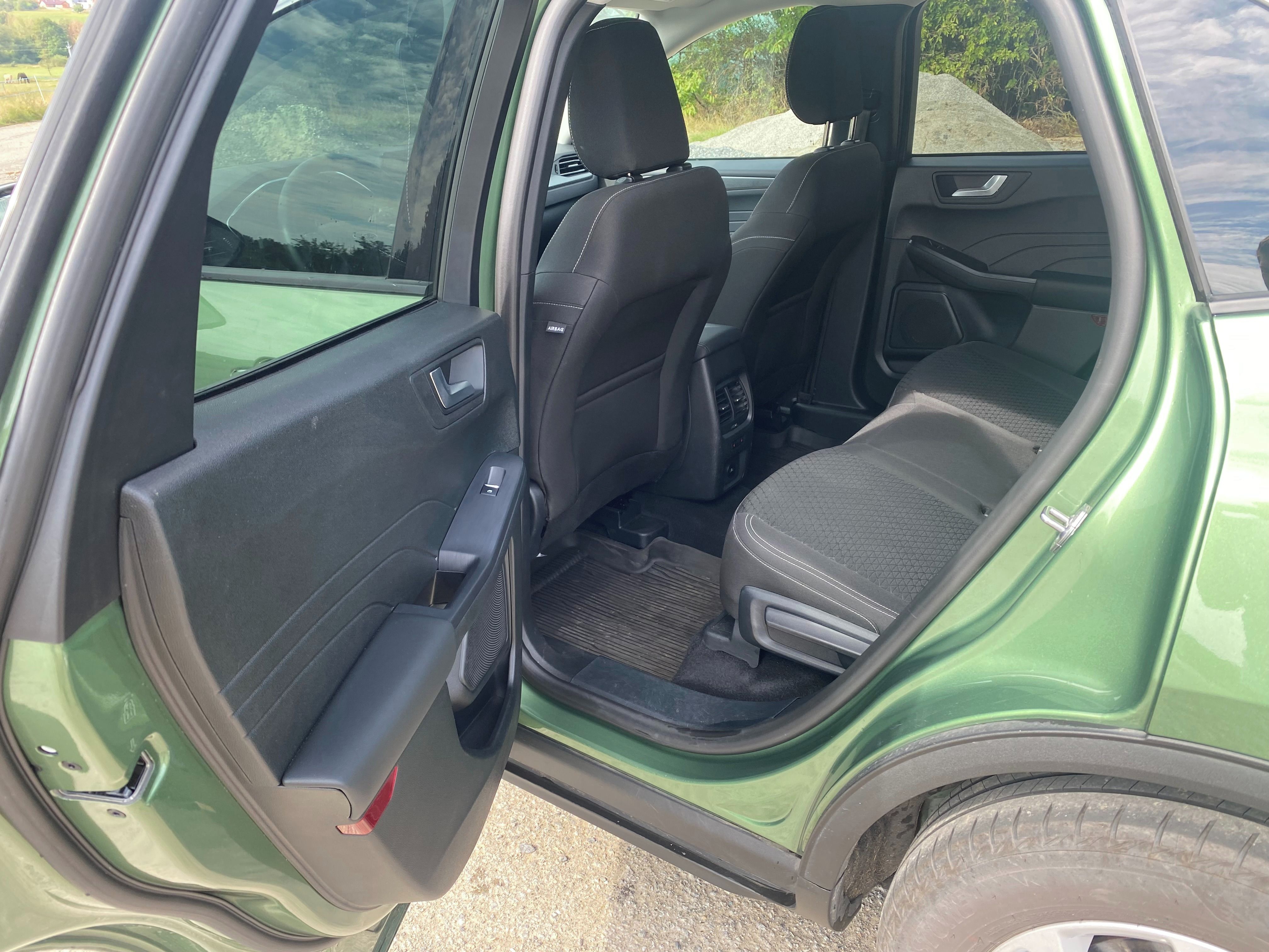 Ford Kuga, 1,5 EcoBoost 137 KW, Titanium - fotka 5