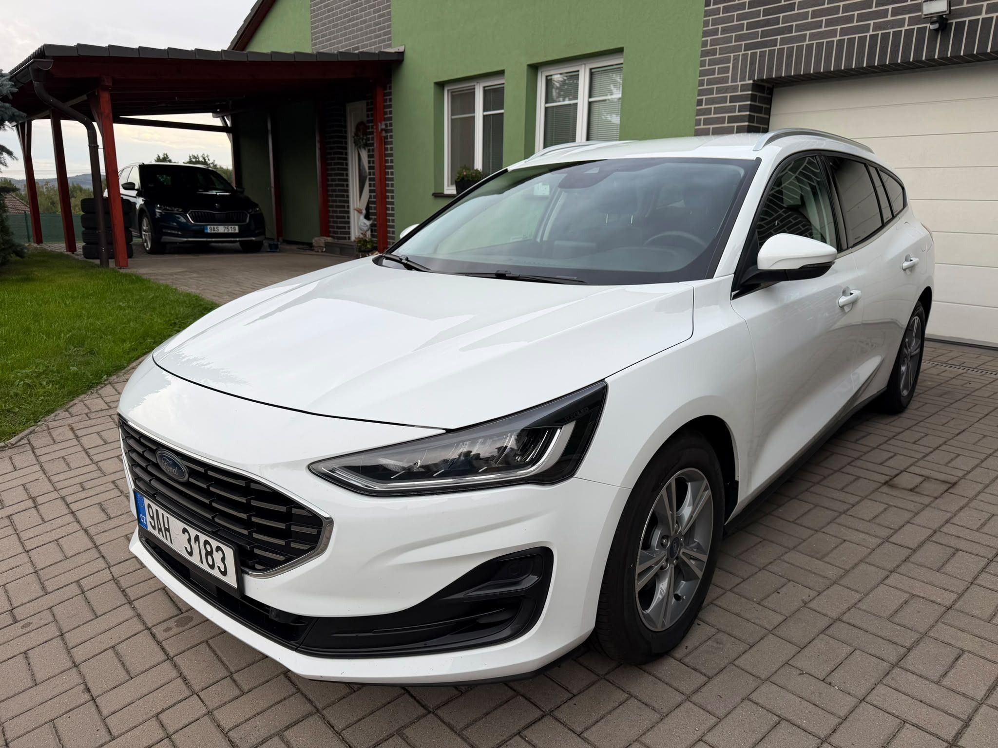 Ford Focus, 1,5-88kw,Titanium,1.maj,CZ,DPH - fotka 2