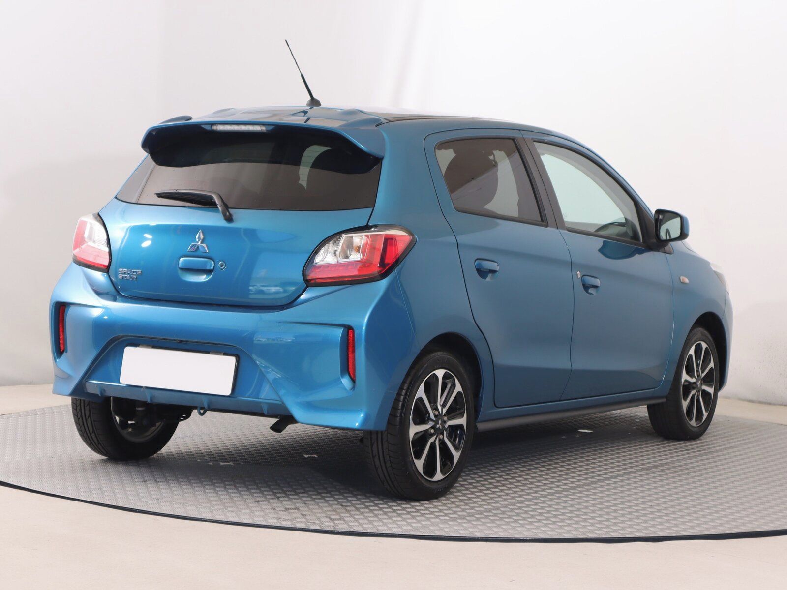 Mitsubishi Space Star, 1.2 MIVEC, Intense, Automat - fotka 5