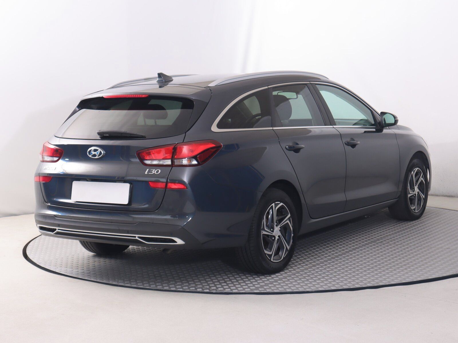 Hyundai i30, 1.5 DPI, Serv.kniha - fotka 5