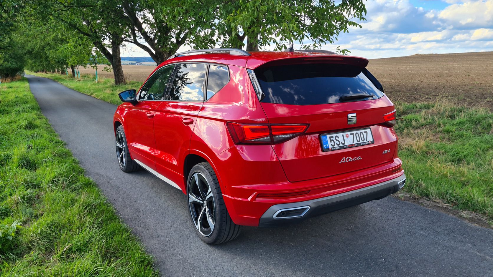 Seat Ateca, FR 2.0 TSI 140kW 4x4 DSG - fotka 4