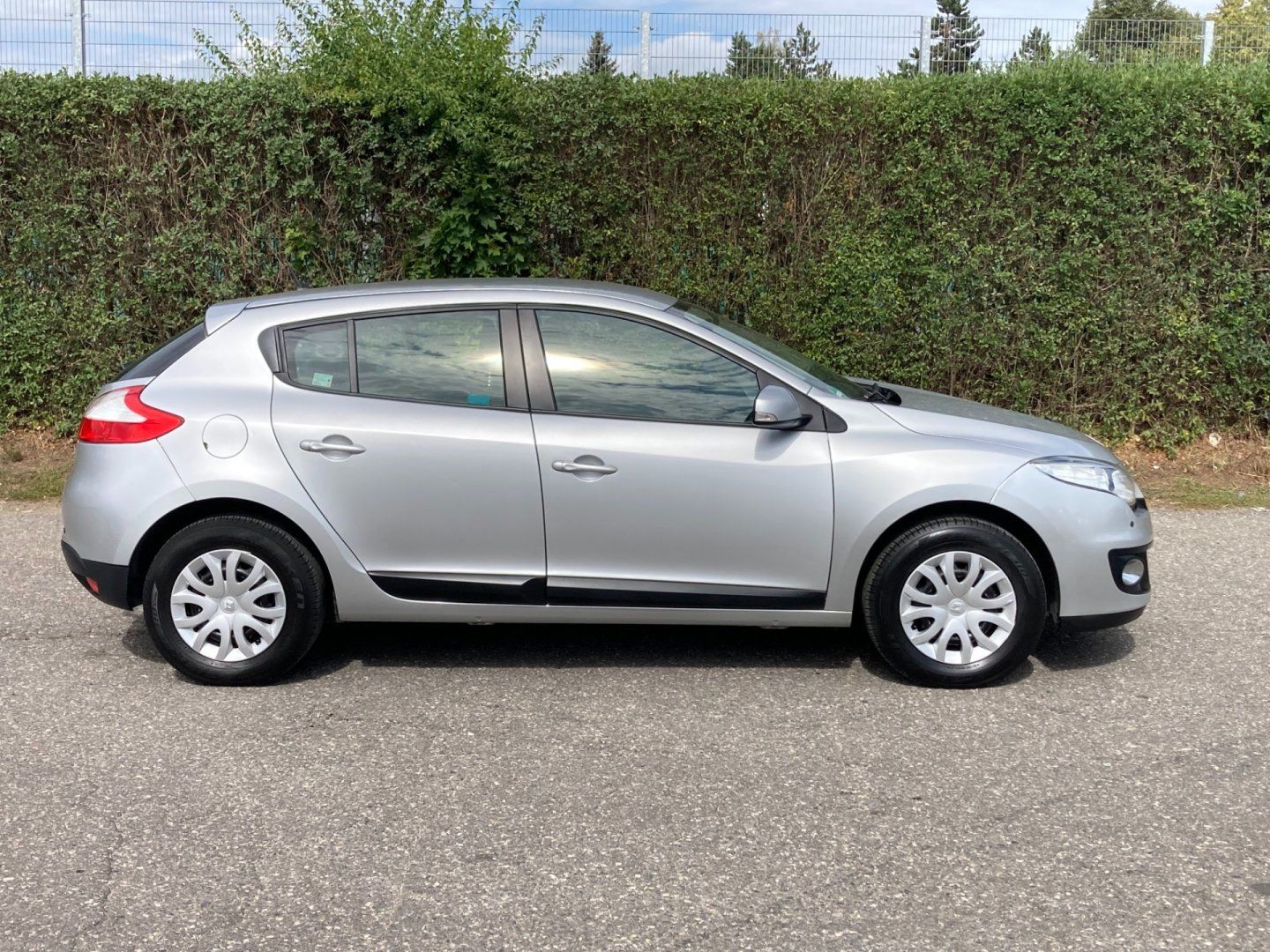 Renault Mégane, 1,6 16V Tažné z. koup.ČR  TOP - fotka 2