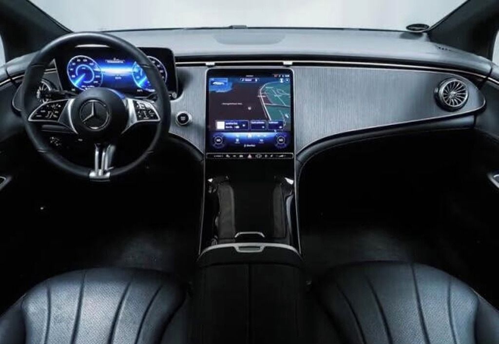 Mercedes-Benz EQE, 300 AMG Advanced Night*Kůže* - fotka 3